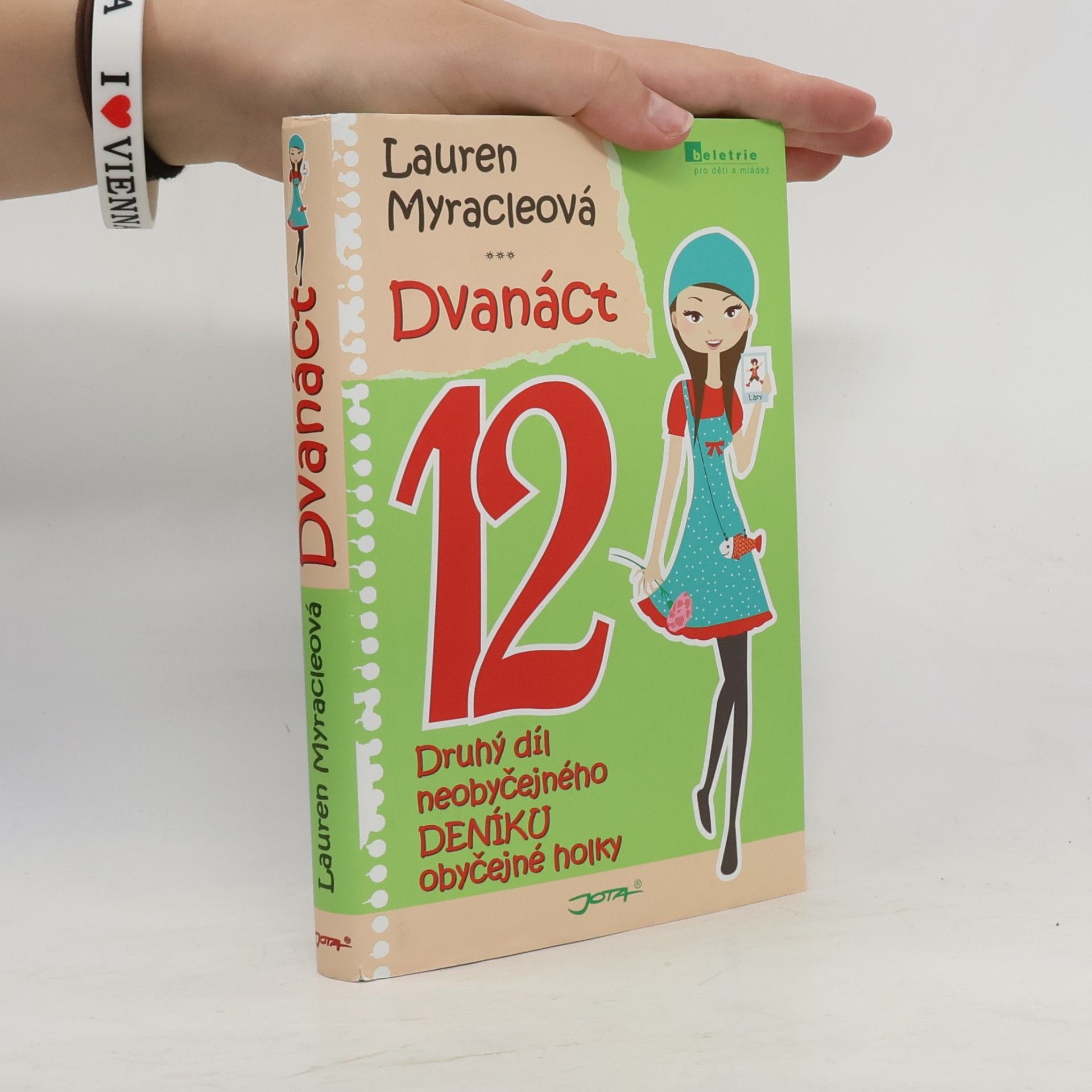 Lauren Myracle Dvanáct