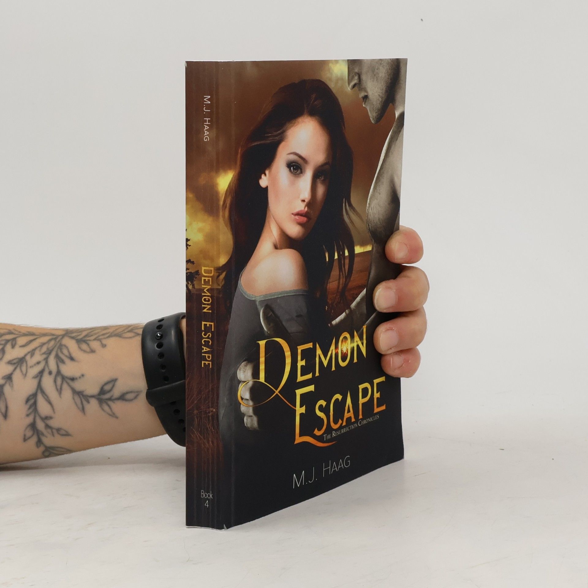 The Resurrection Chronicles - 4: Demon Escape