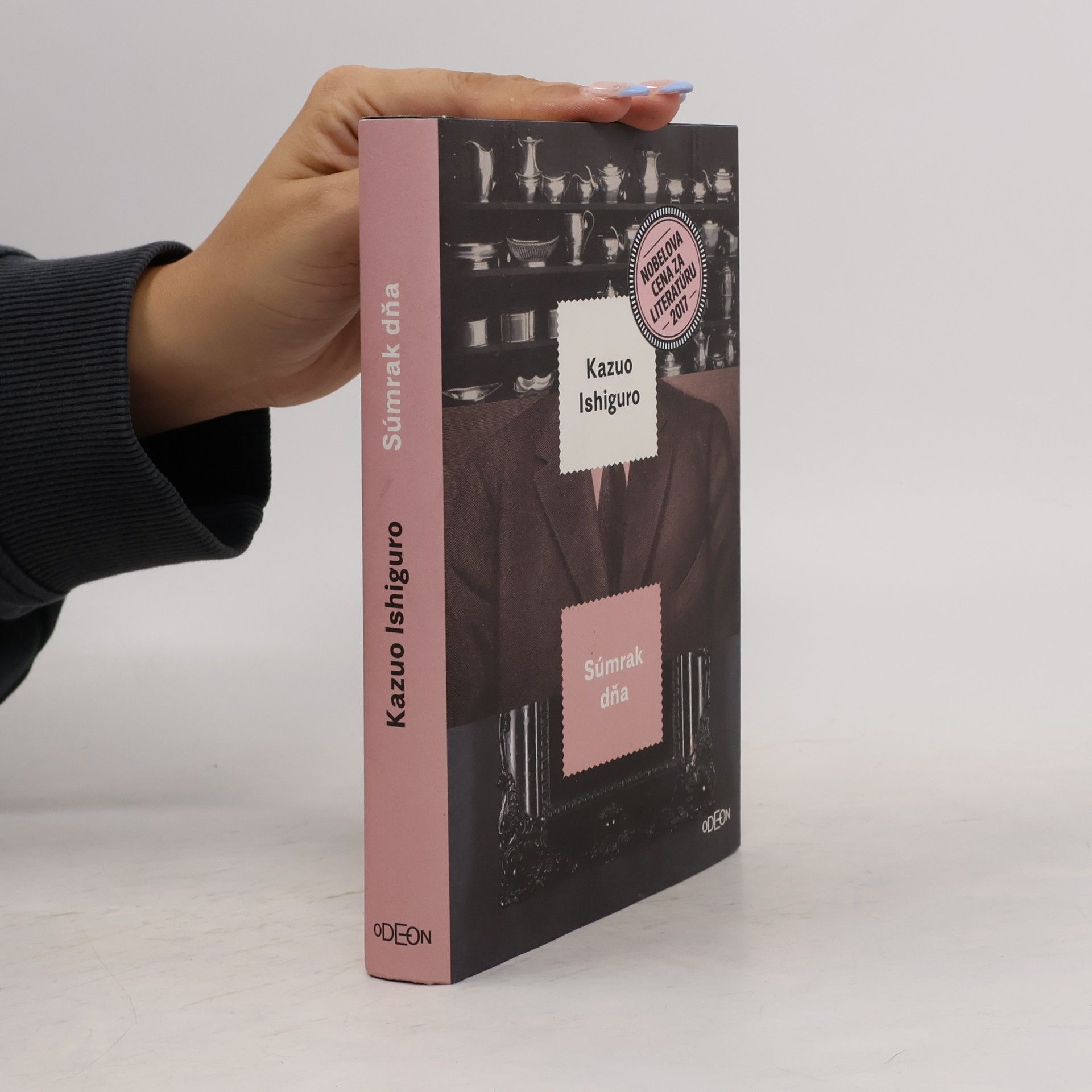 Kazuo Ishiguro Súmrak dňa