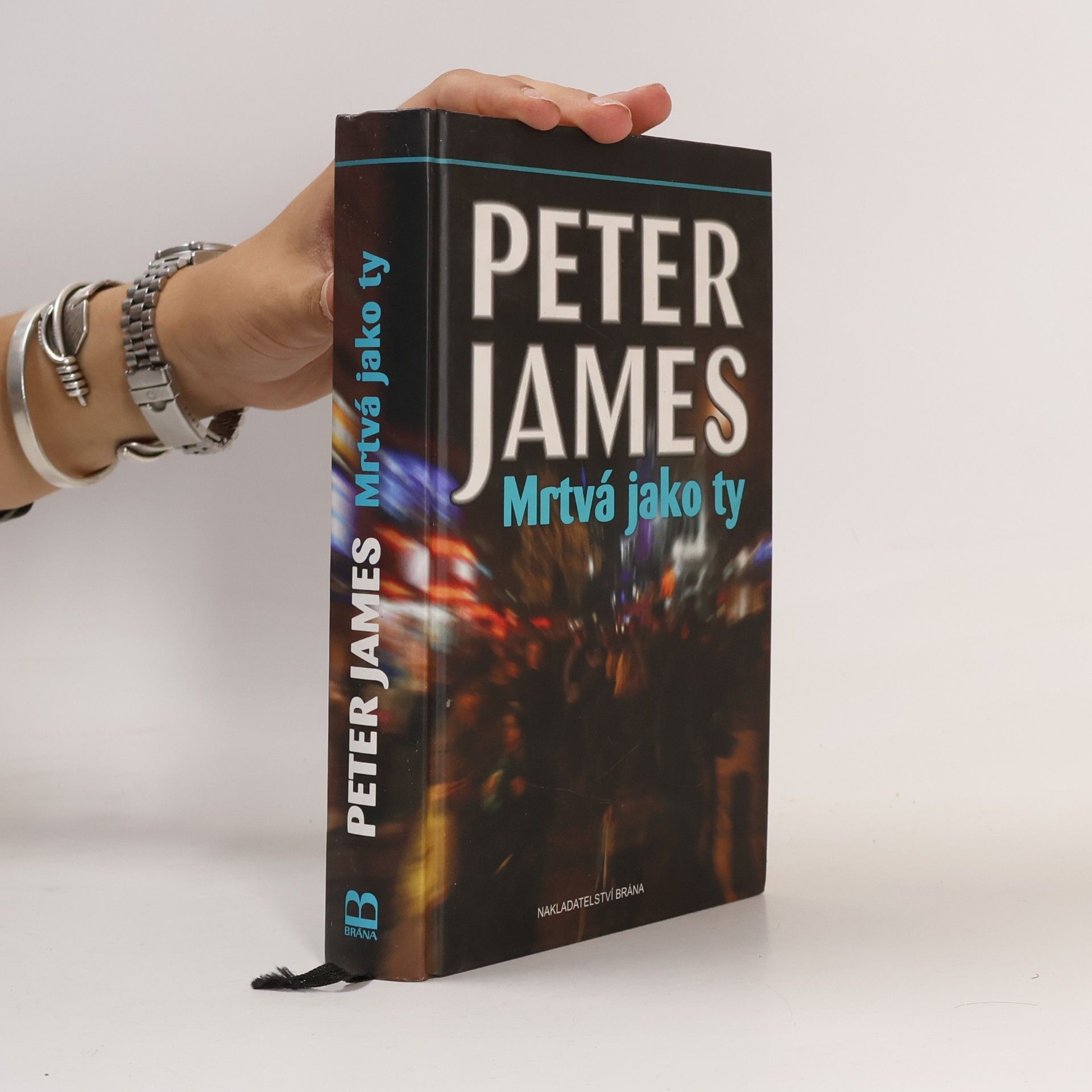 Peter James Mrtvá jako ty