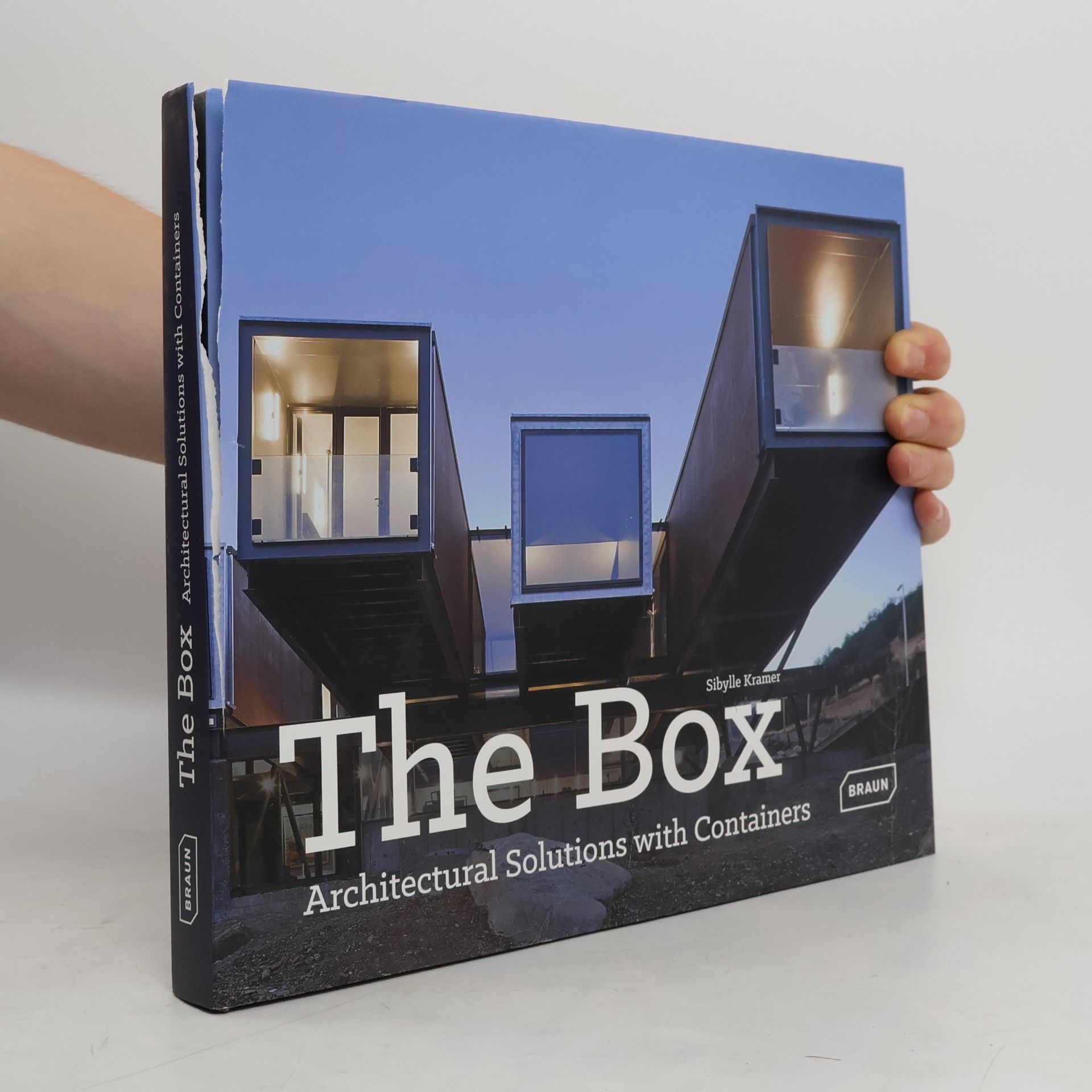 Sibylle Kramer The box: Architectural Solutions with Containers