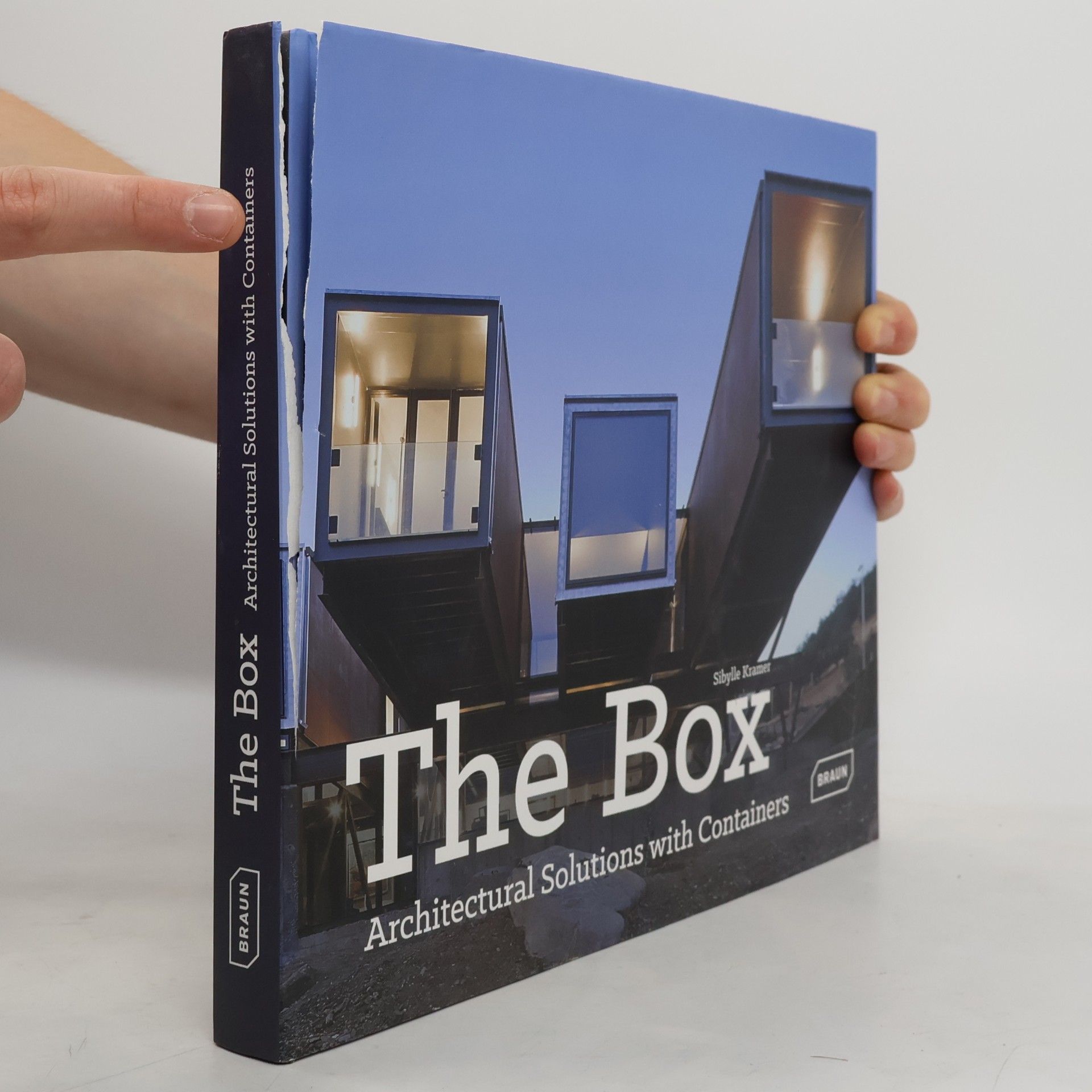 Sibylle Kramer The box: Architectural Solutions with Containers