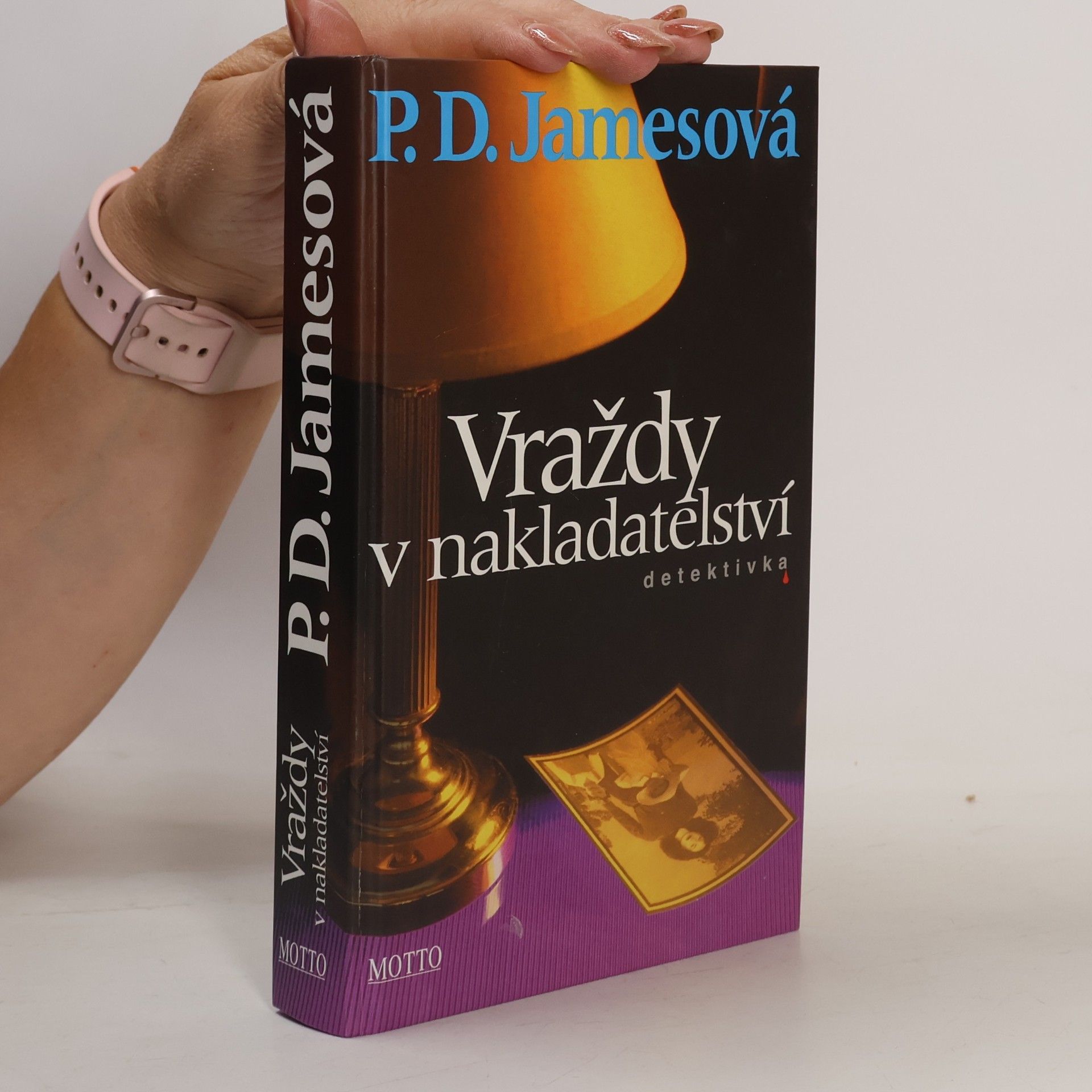 Alena Rovenská Vraždy v nakladatelství