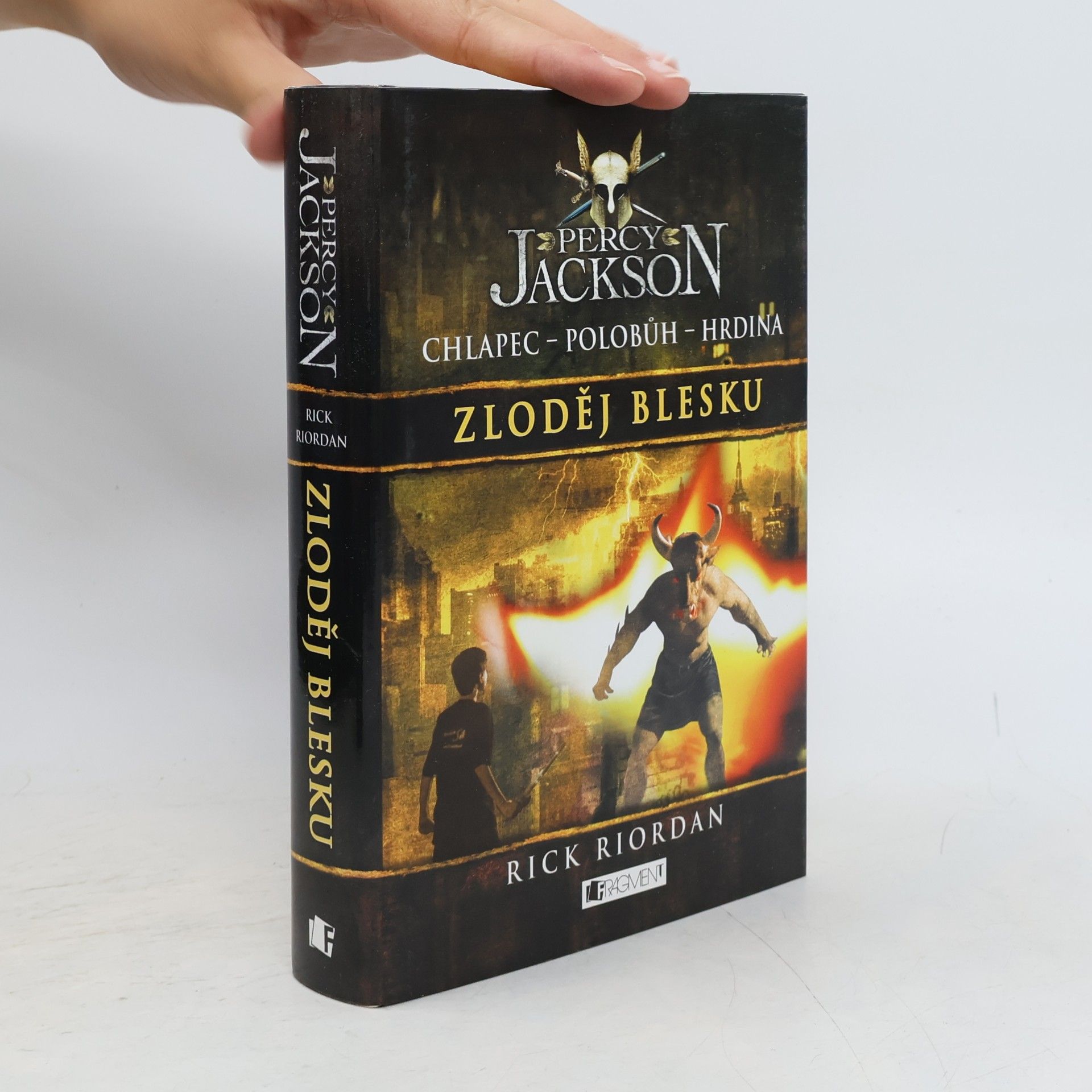 Rick Riordan Percy Jackson. Zloděj blesku