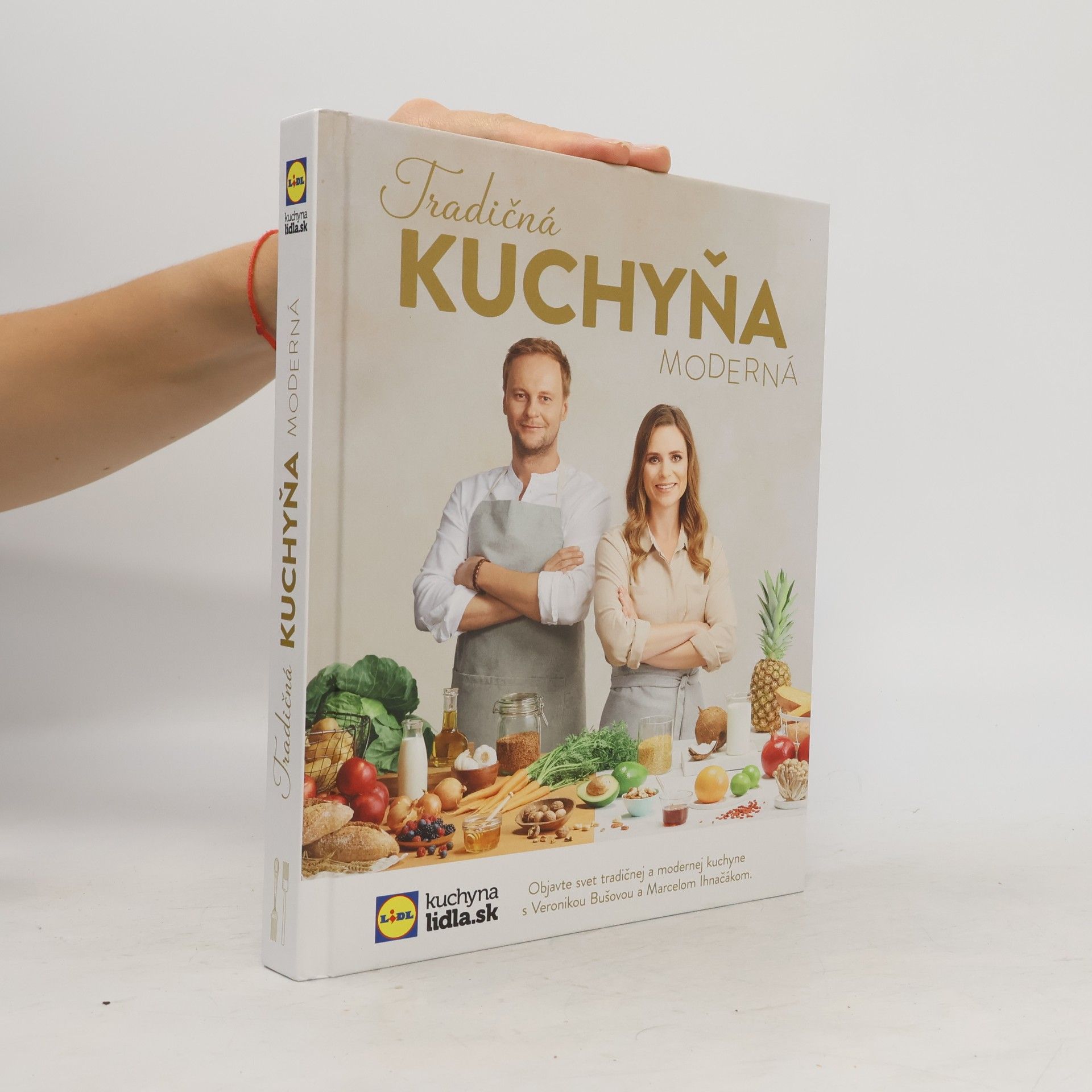 Veronika Bušová Tradičná kuchyňa moderná