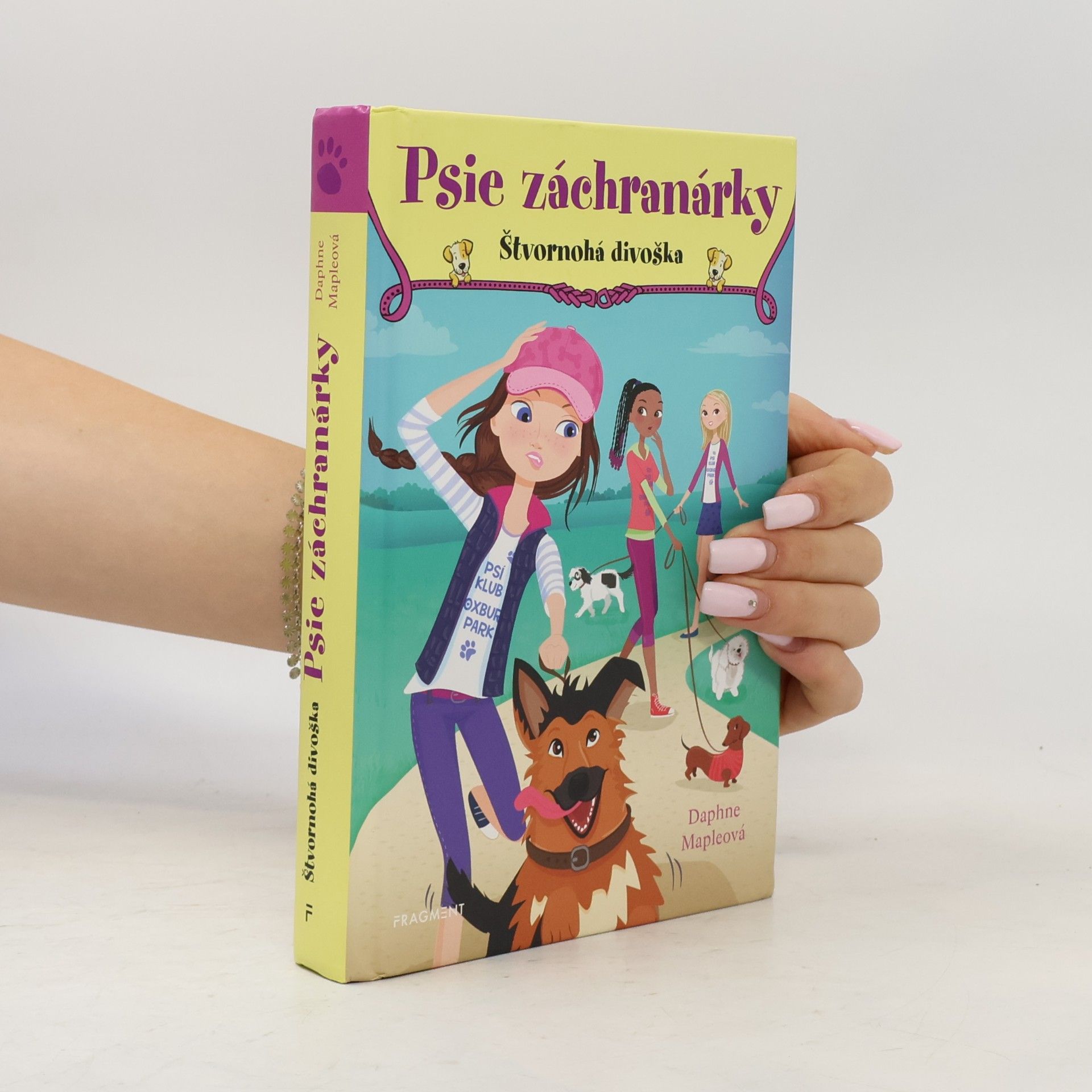 Daphne Maple Psie záchranárky. Štvornohá divoška.