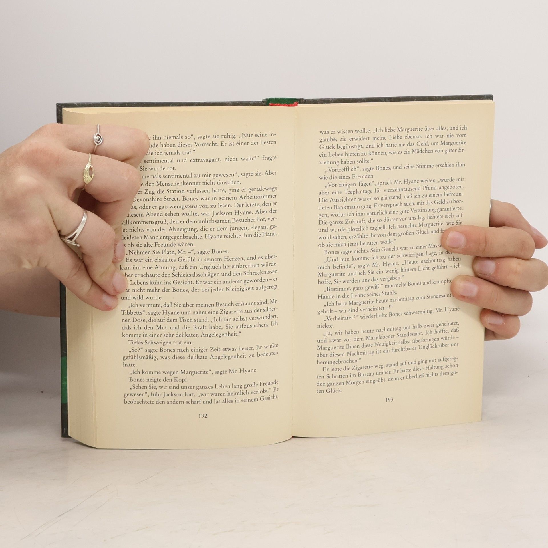 Edgar Wallace Bones in London. Der Diamantenfluß