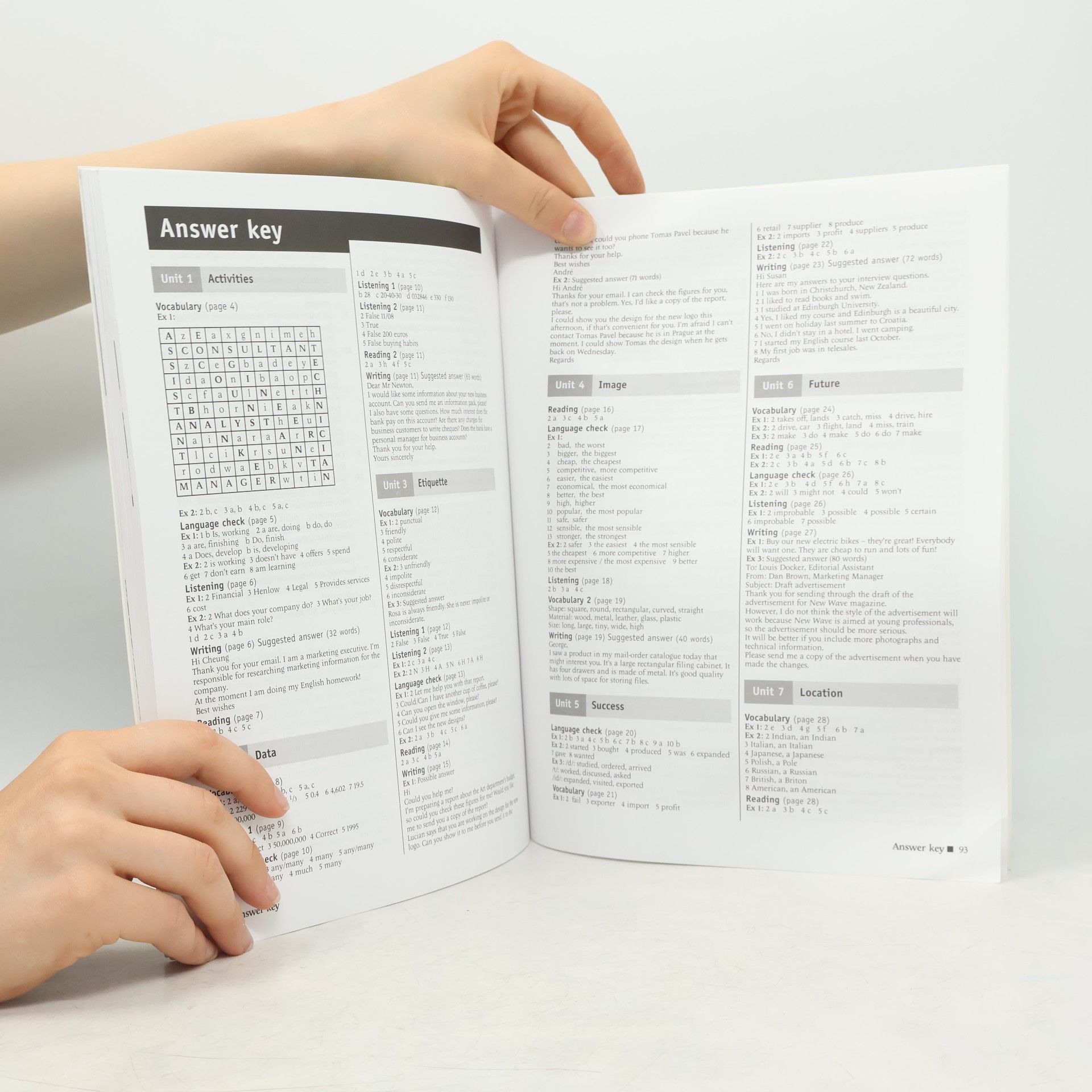 Irene Barrall Intelligent business : pre-intermediate : workbook