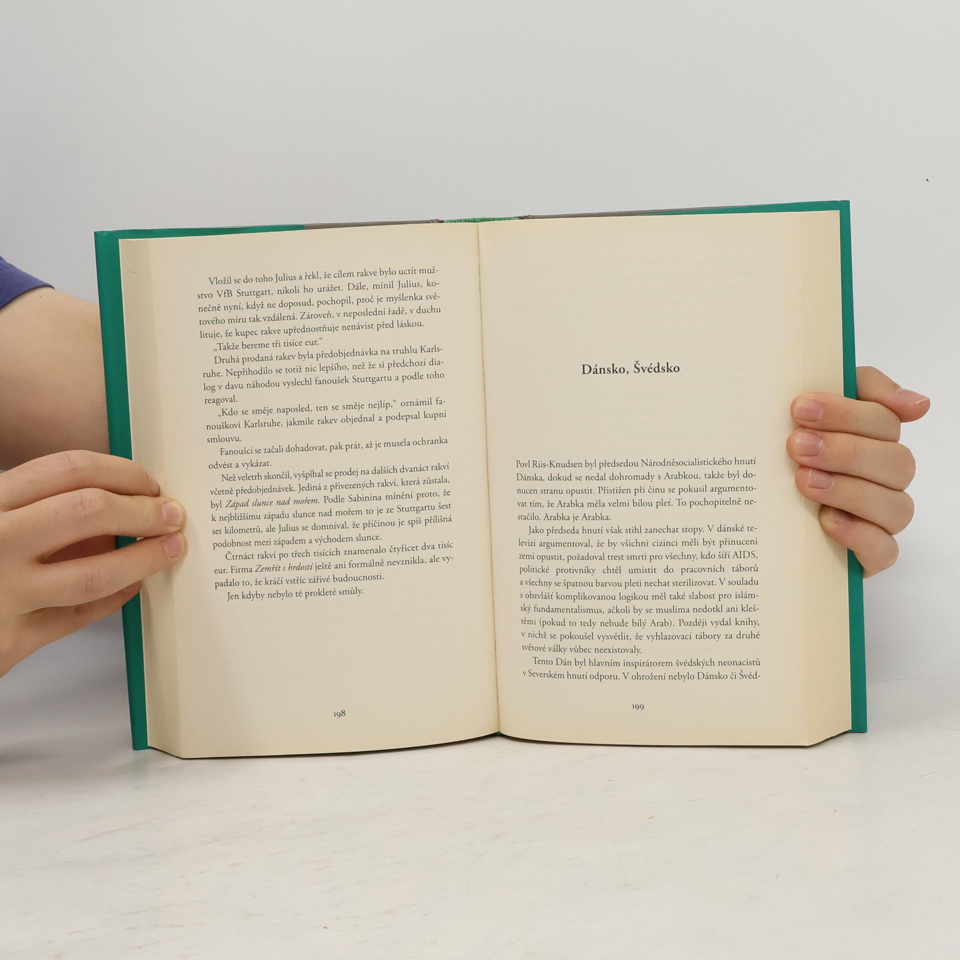 Jonas Jonasson Stojednaletý stařík, který se vrátil, aby zachránil svět