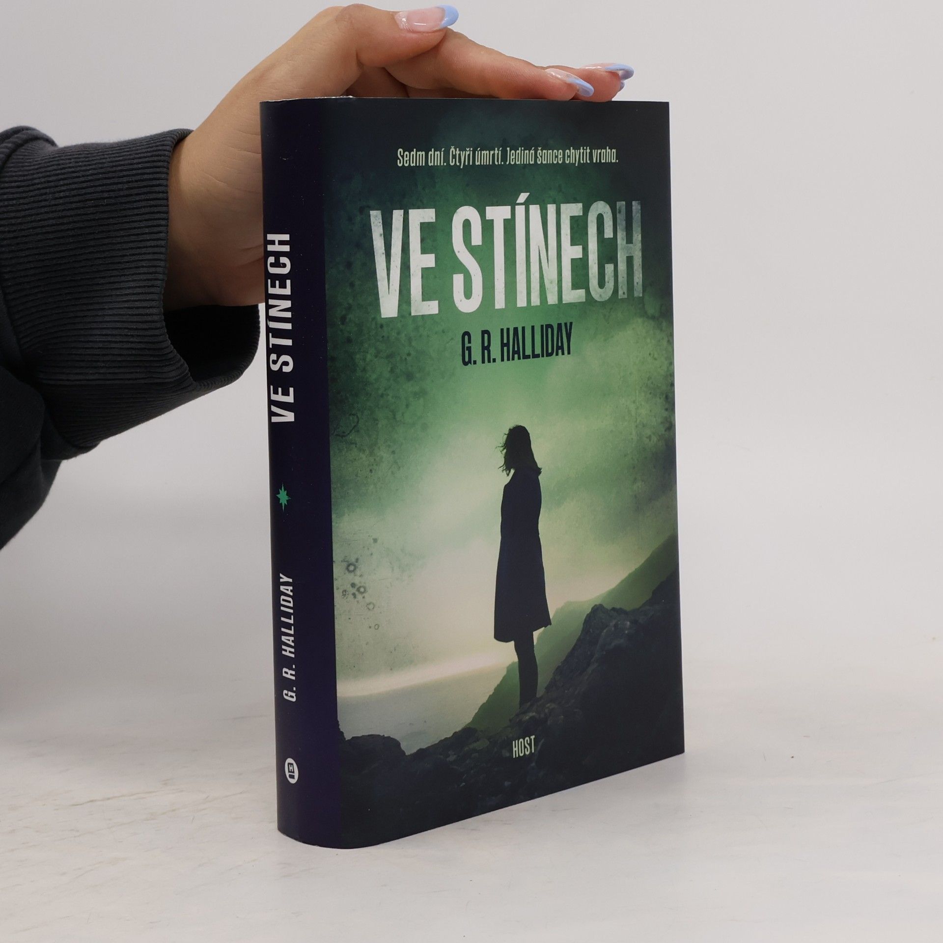 Ve stínech