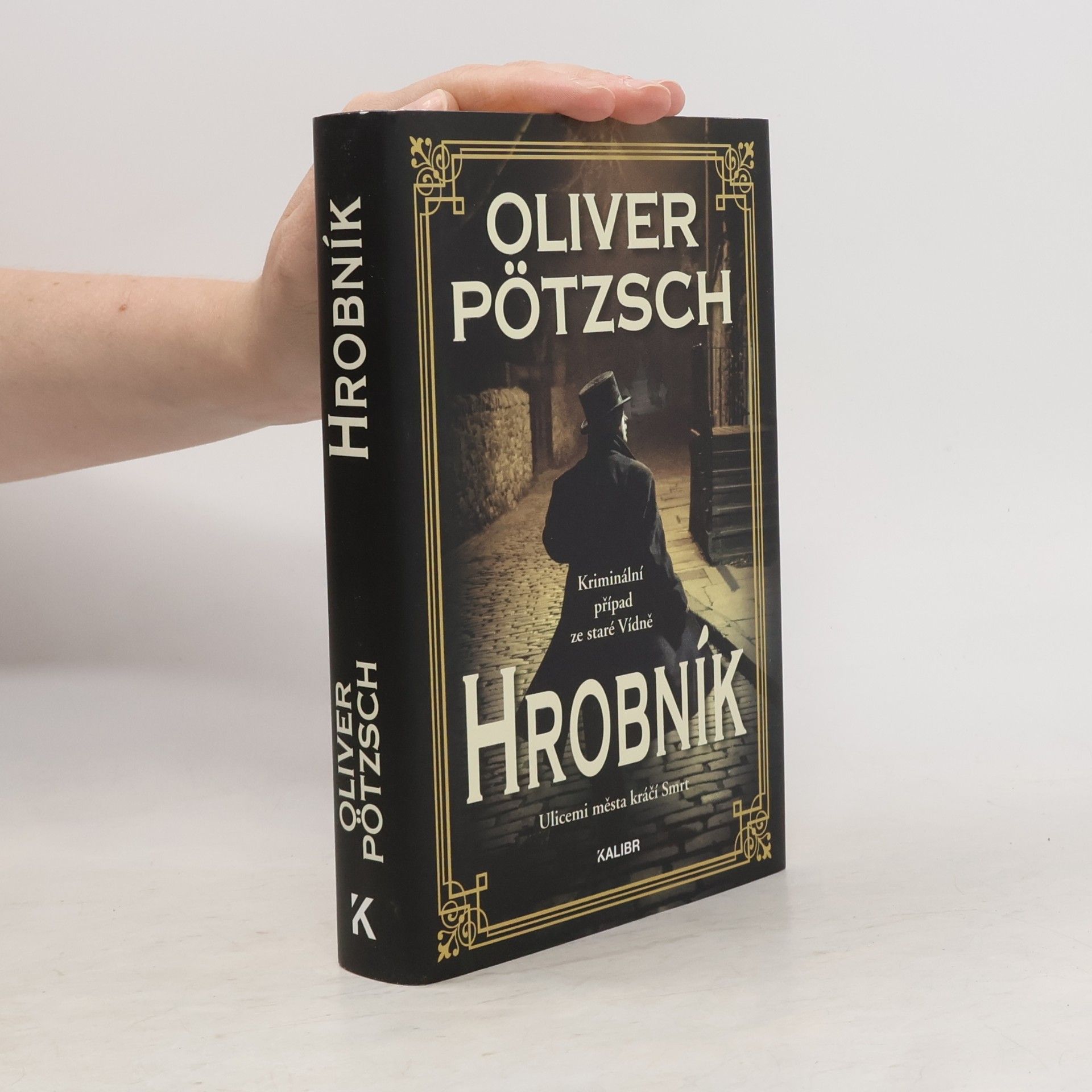 Oliver Pötzsch Hrobník