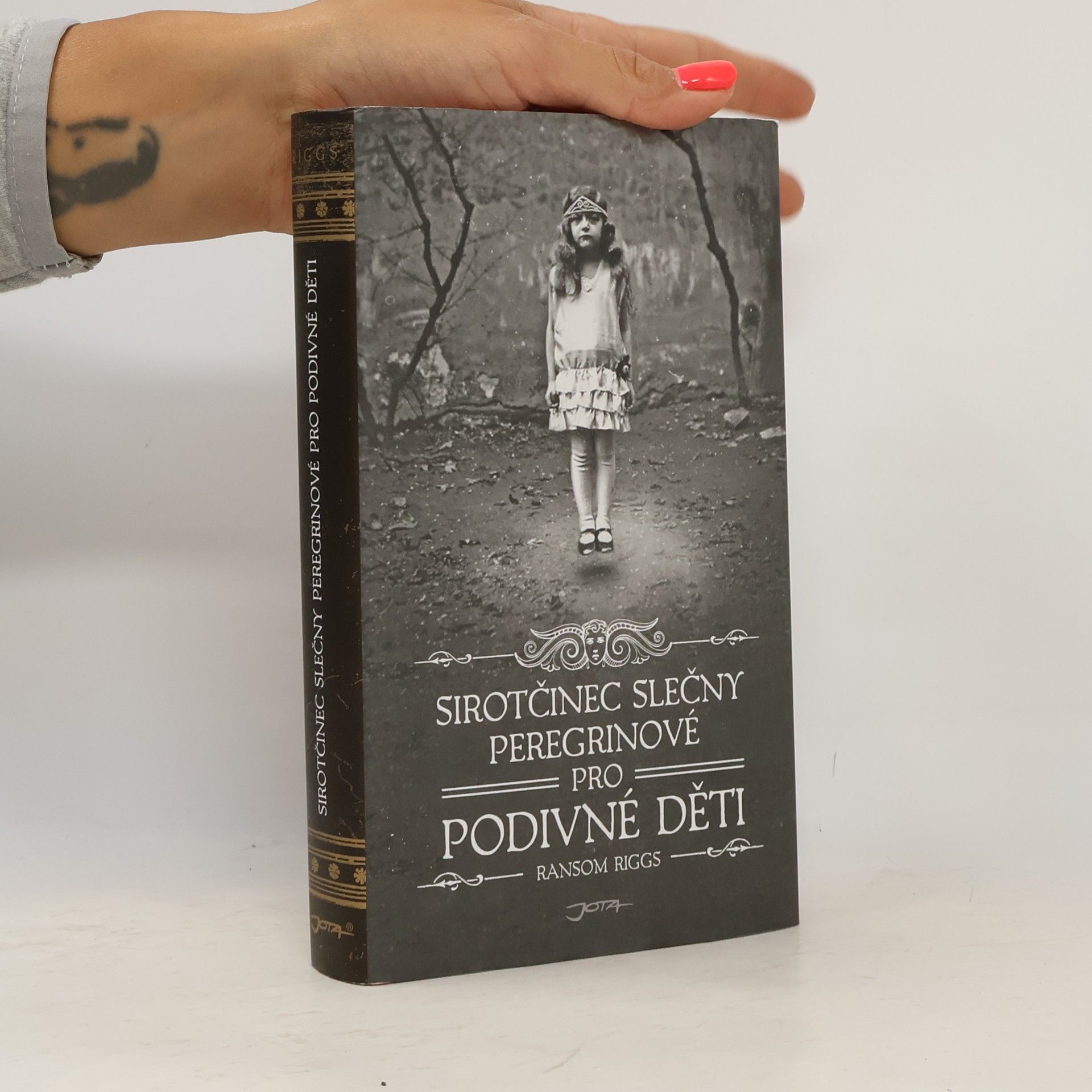 Ransom Riggs Sirotčinec slečny Peregrinové pro podivné děti