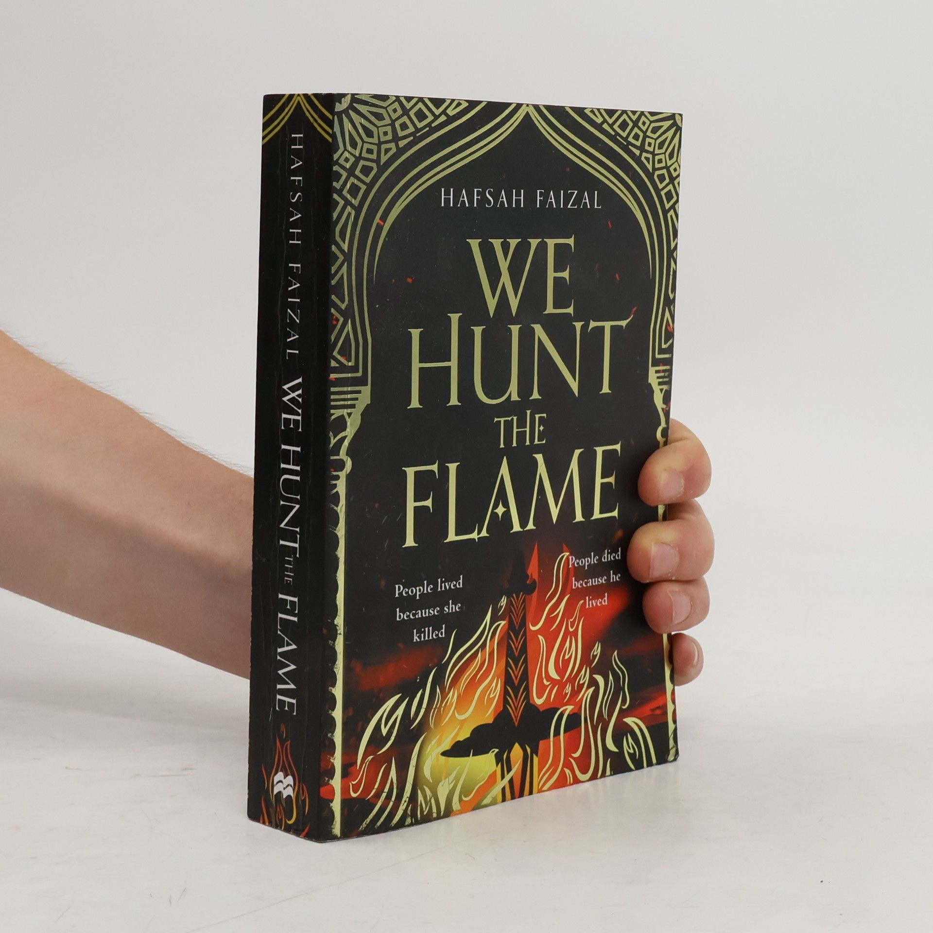 Hafsah Faizal We Hunt the Flame