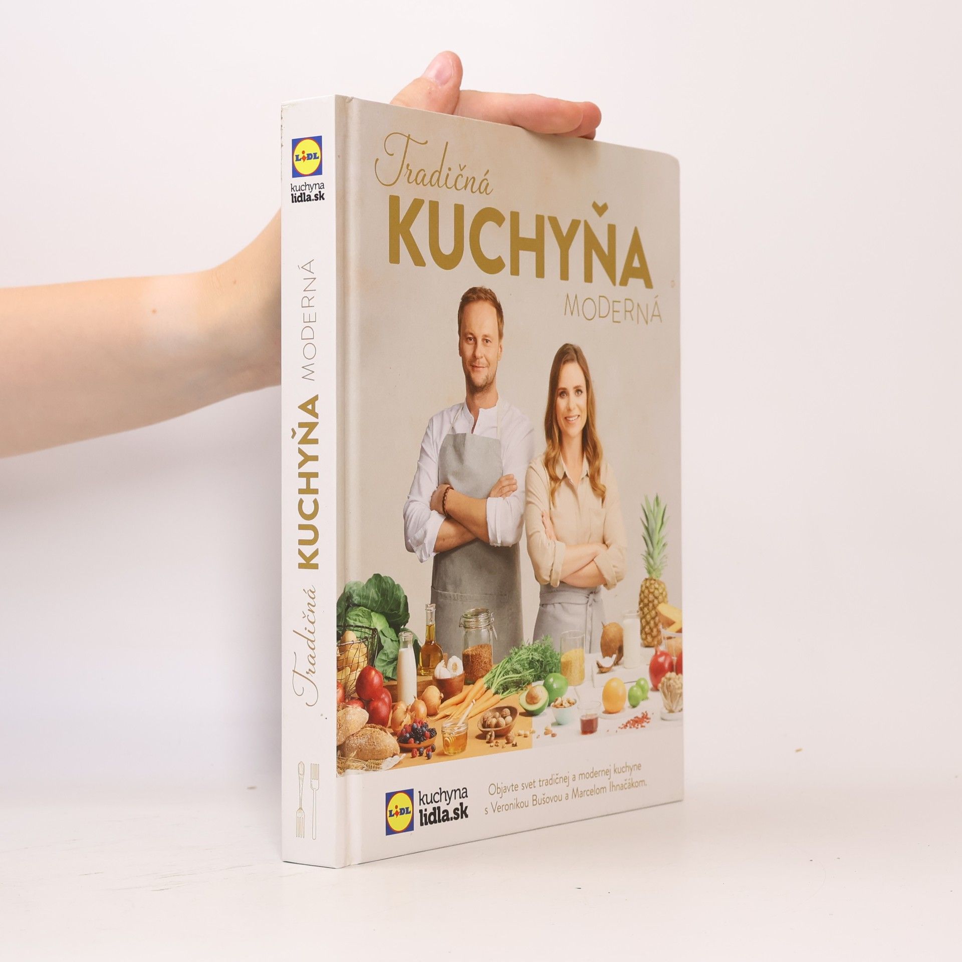 Veronika Bušová Tradičná kuchyňa moderná