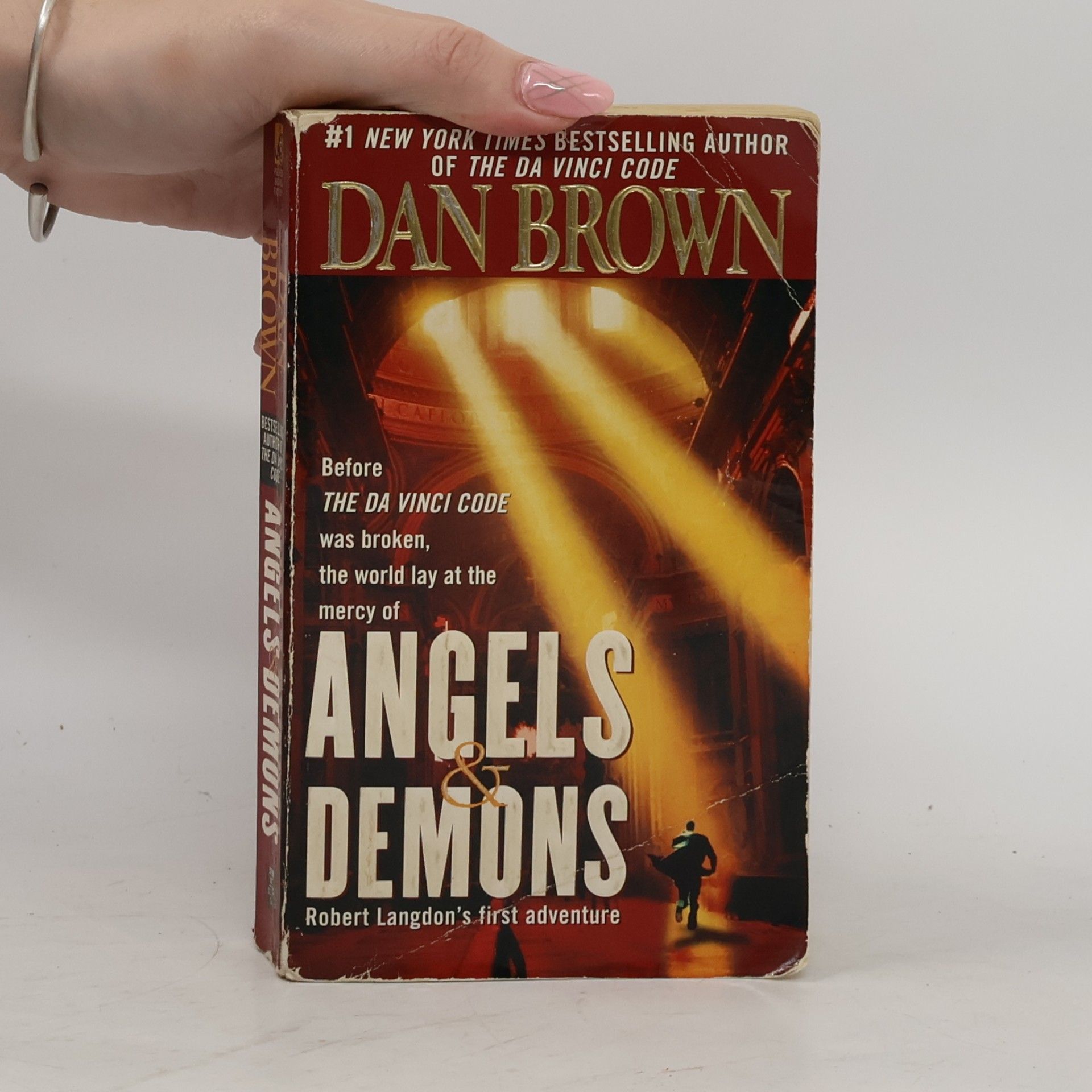 Dan Brown Angels & Demons