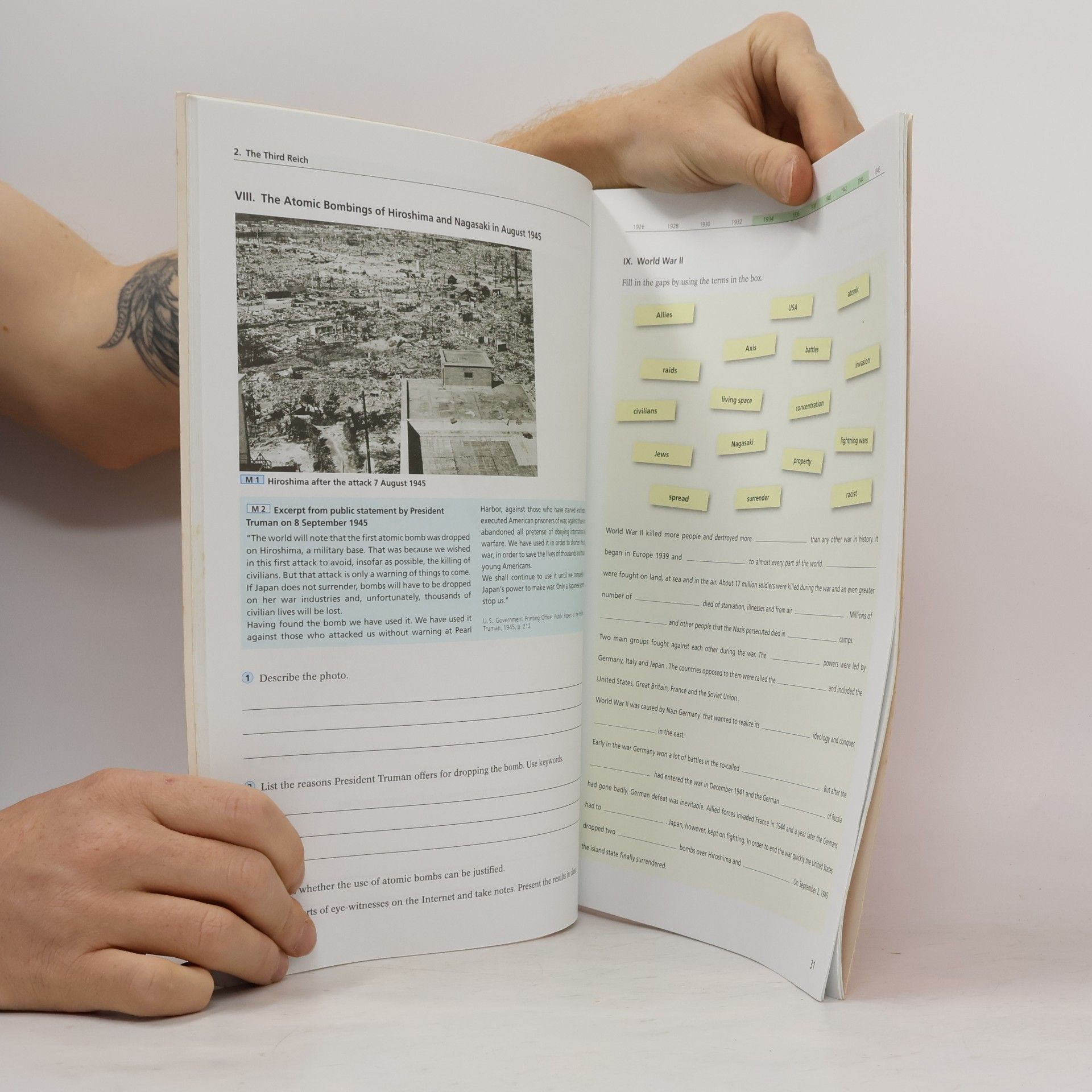 Exploring History - For Bilingual Classes