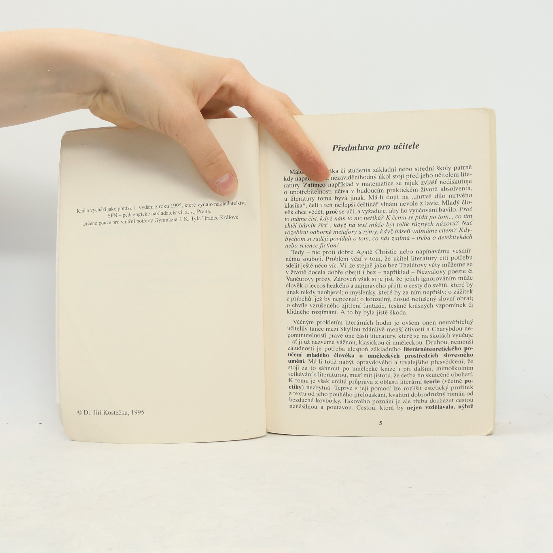 Jiří Kostečka Do světa literatury jinak