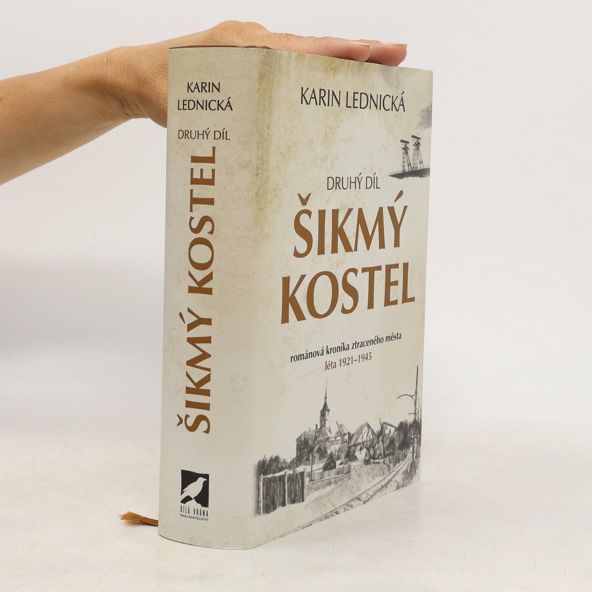 Karin Lednická Šikmý kostel 2