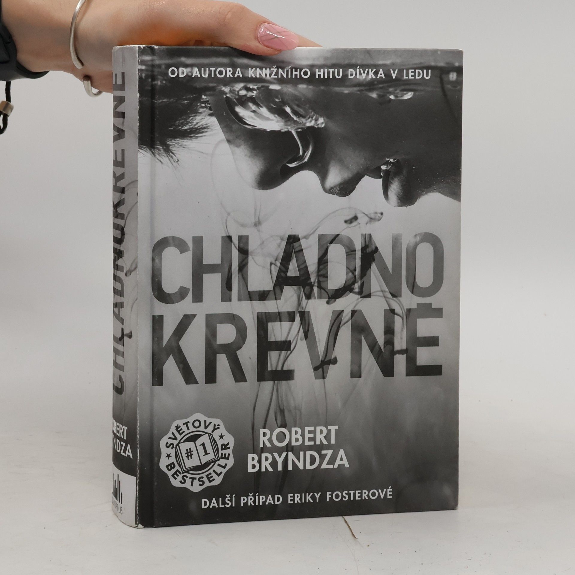 Robert Bryndza Chladnokrevně
