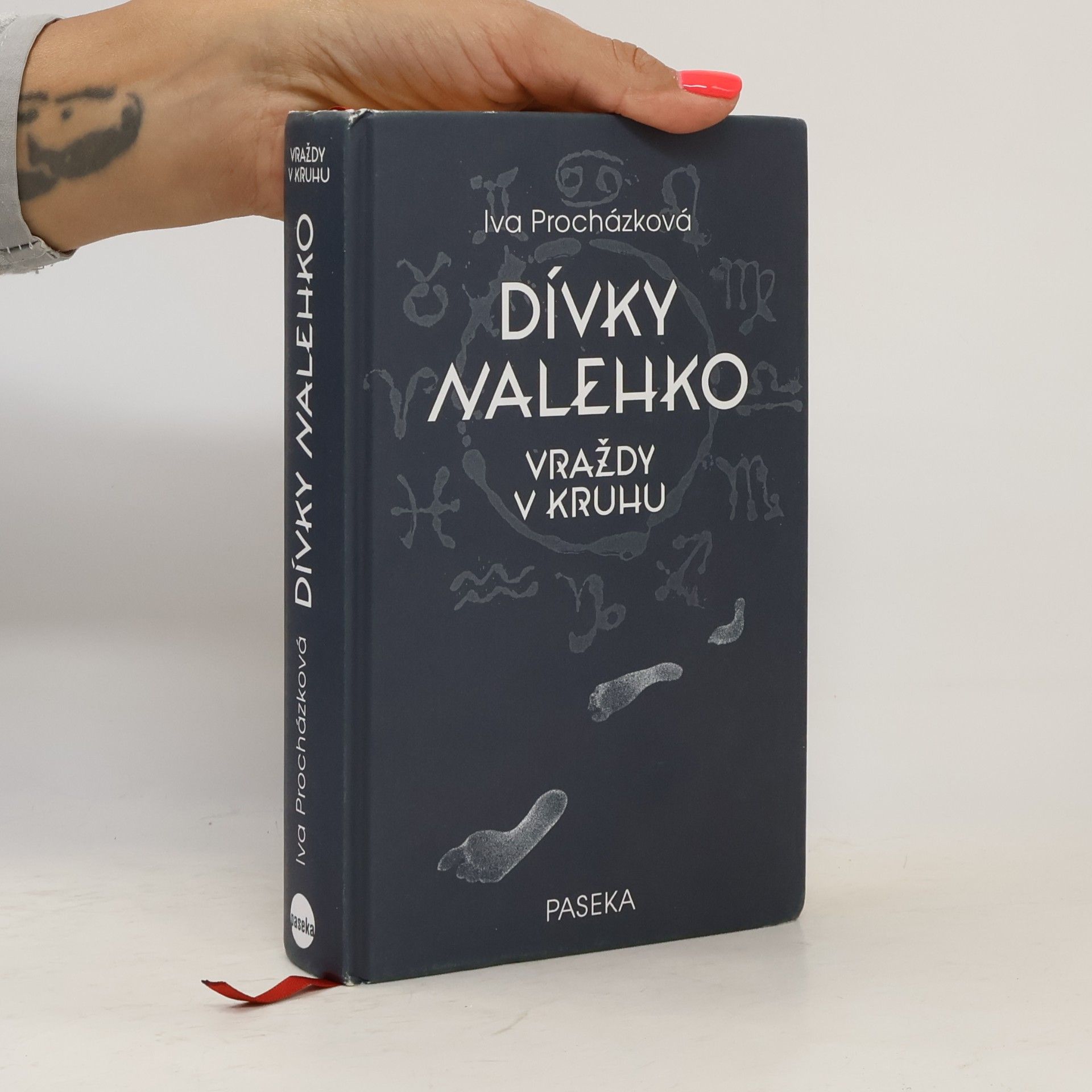 Dívky nalehko. Vraždy v kruhu 2. díl