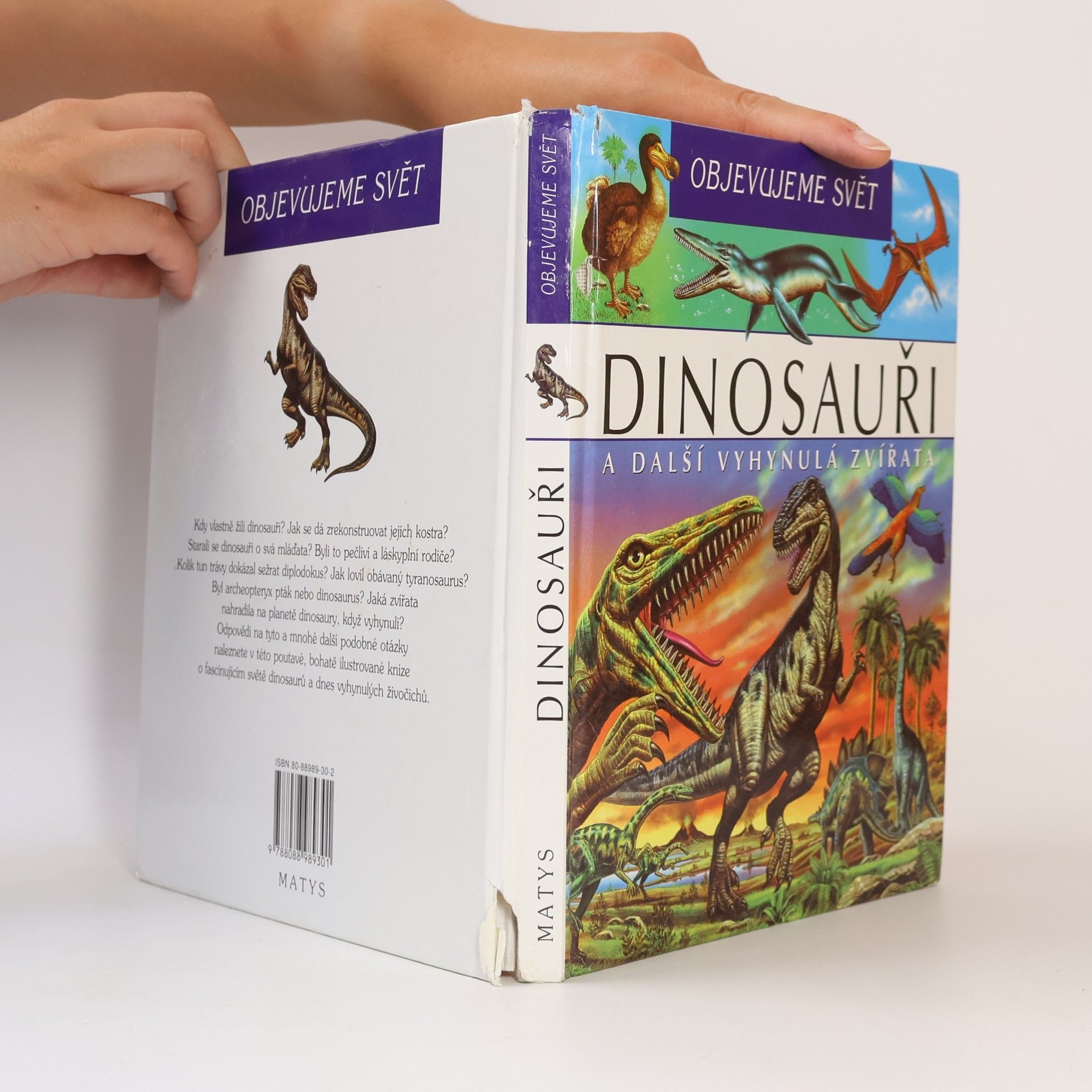 Laure Cambournac Dinosauři a další vyhynulá zvířata