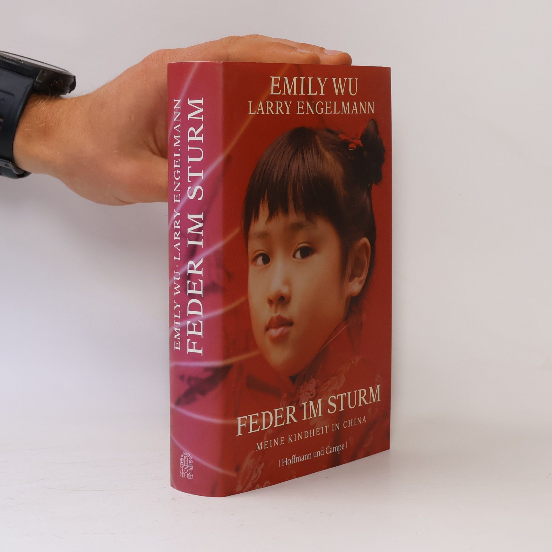Emily Wu Feder Im Sturm