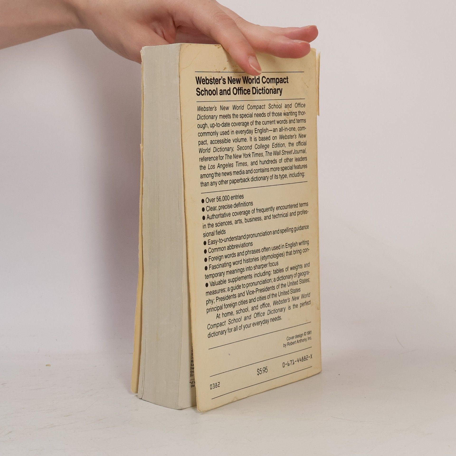 David B. Guralnick Webster's New World. Compact School and Office Dictionary