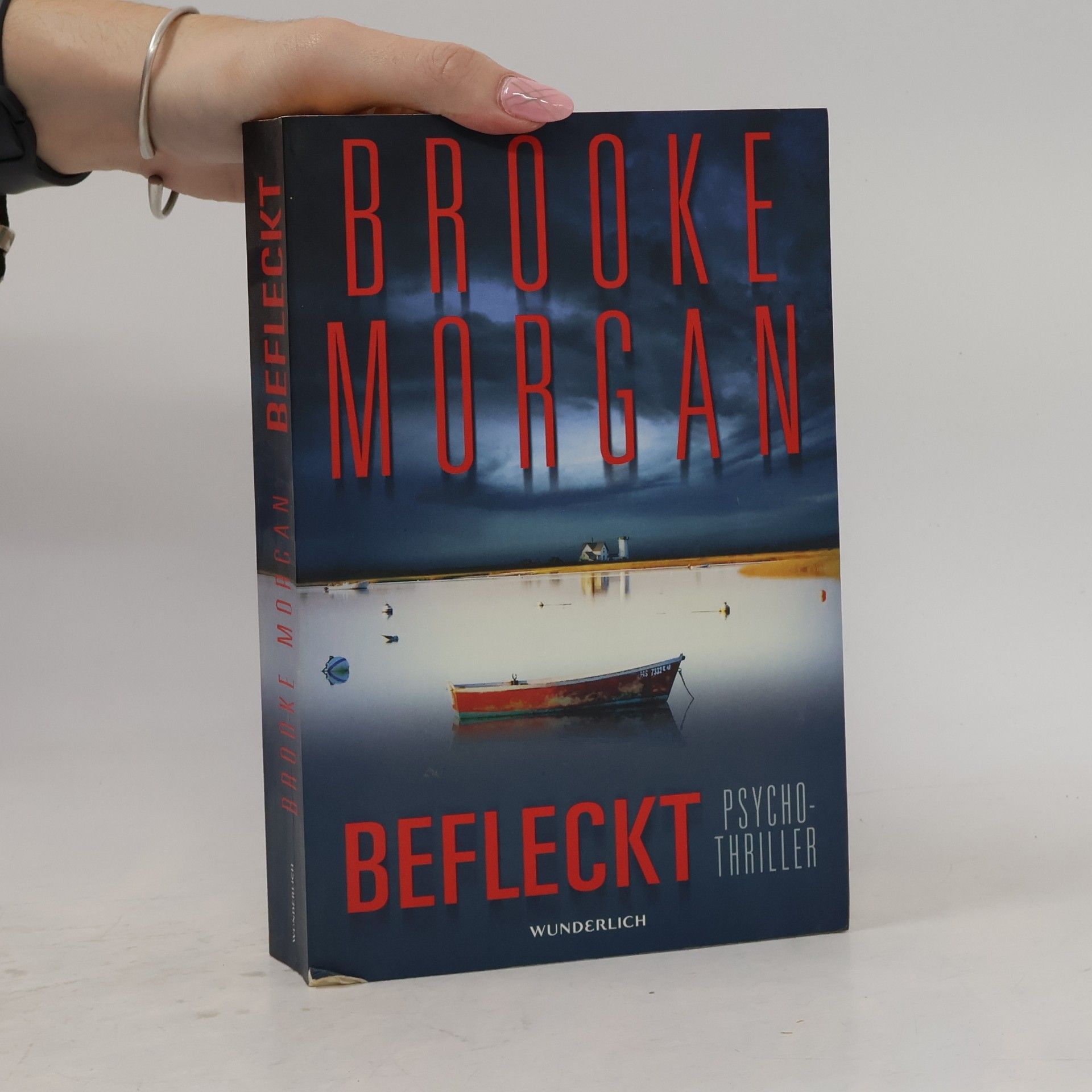 Brooke Morgan Befleckt