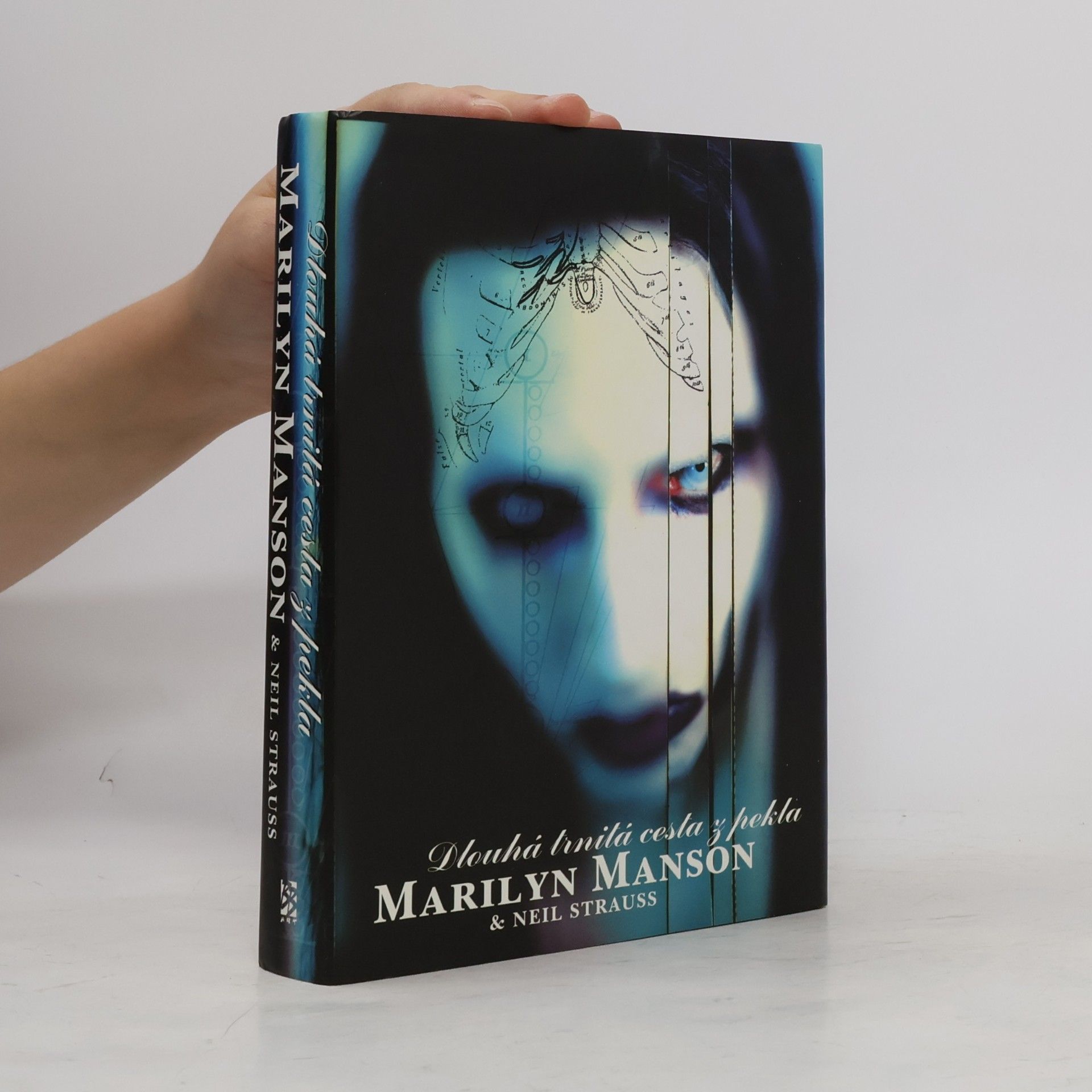 Marilyn Manson Dlouhá trnitá cesta z pekla