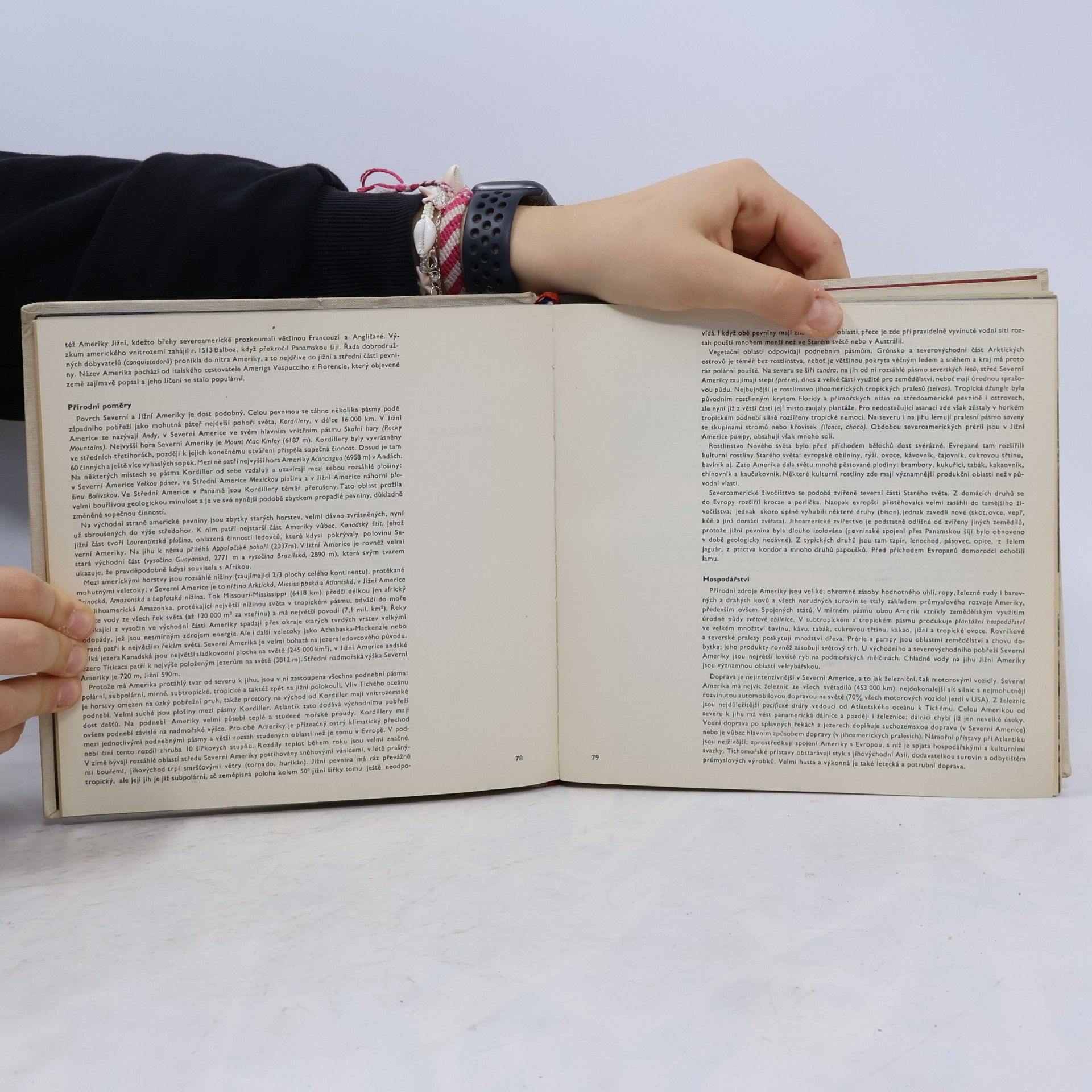 Various authors Svět slovem - obrazem - mapou