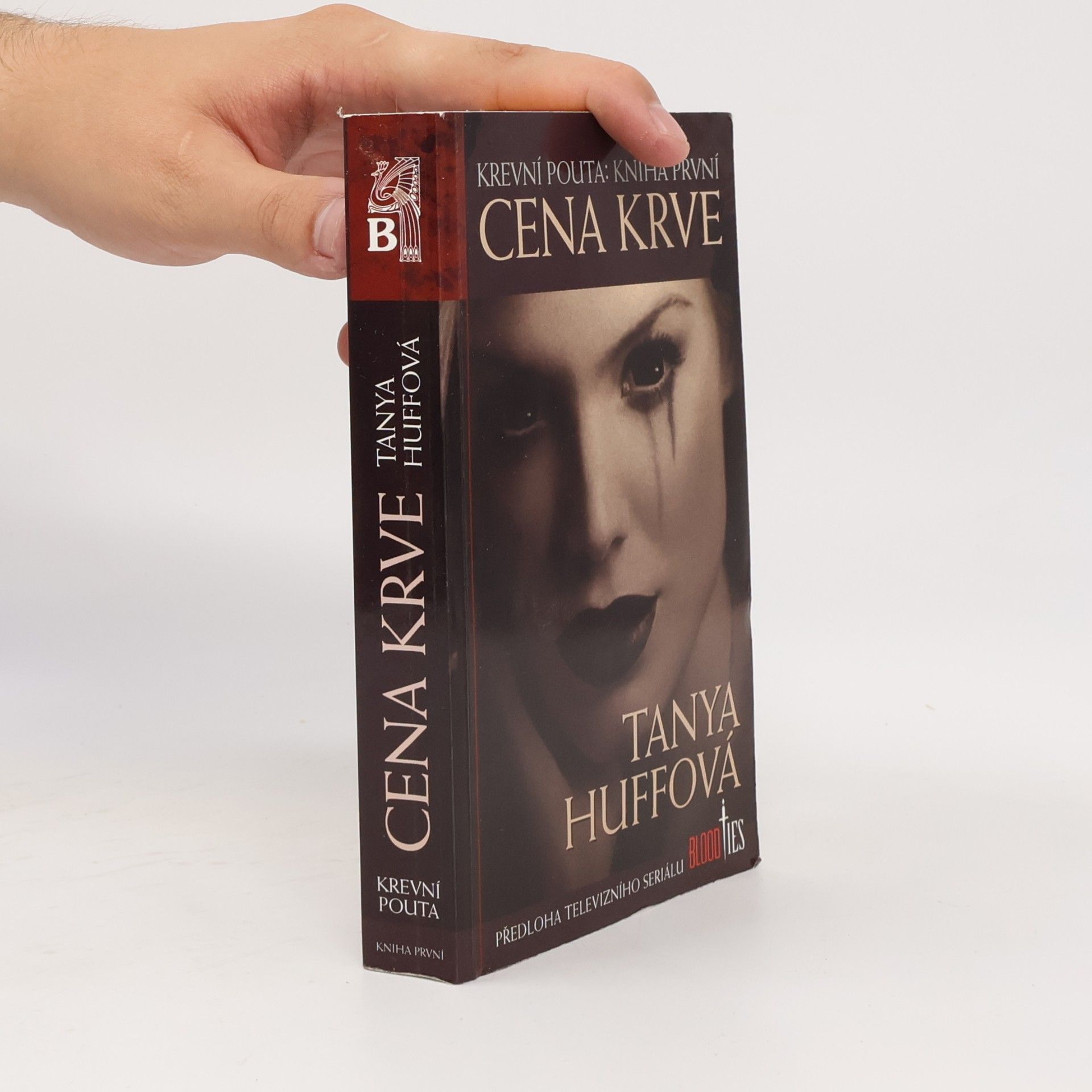 Tanya Huff Krevní pouta. Kniha první, Cena krve