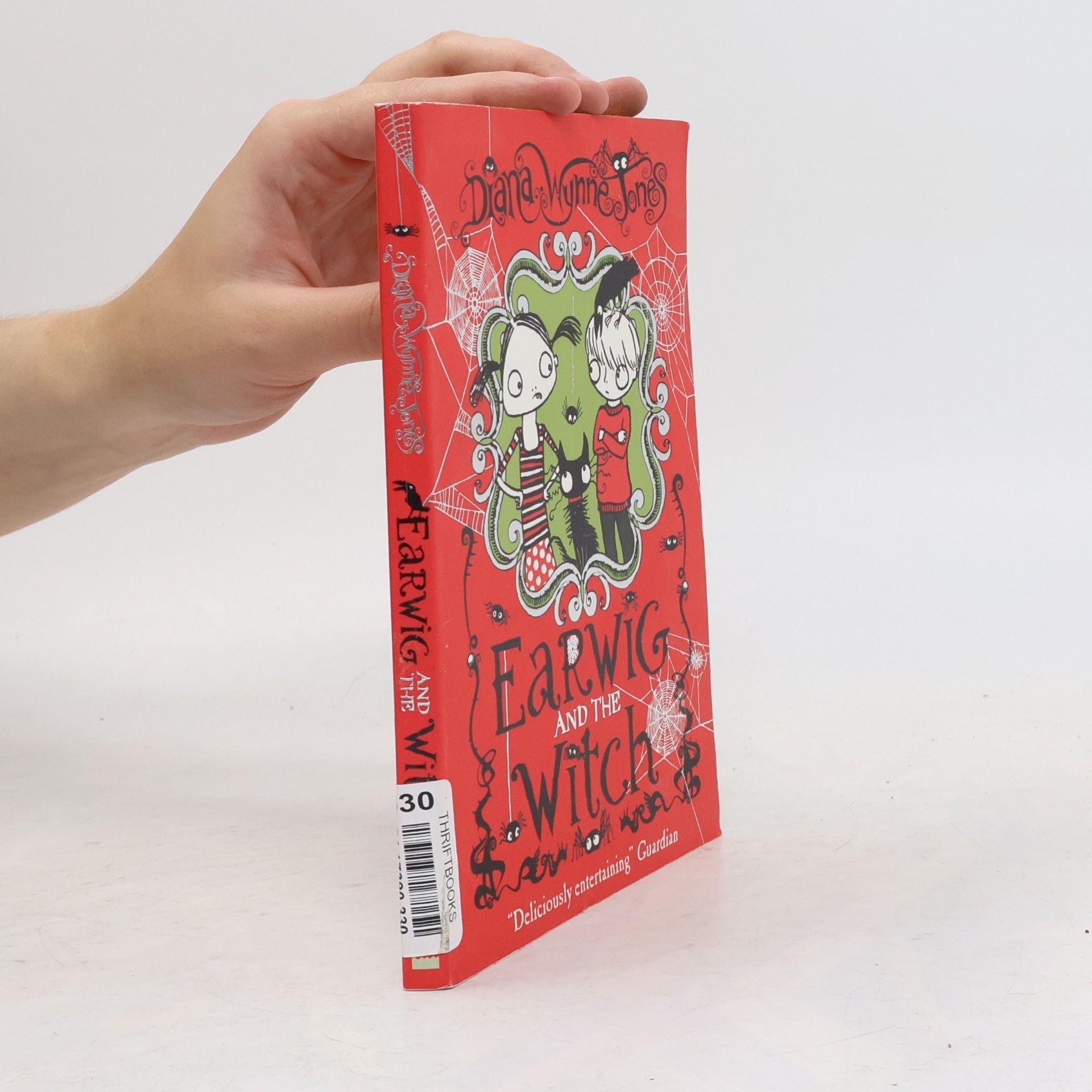 Diana Wynne Jones  Earwig and the Witch