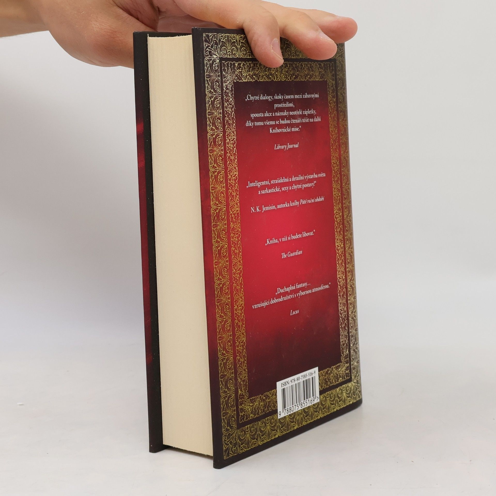 Genevieve Cogman Neviditelná knihovna. Kniha čtvrtá. Ztracená zápletka