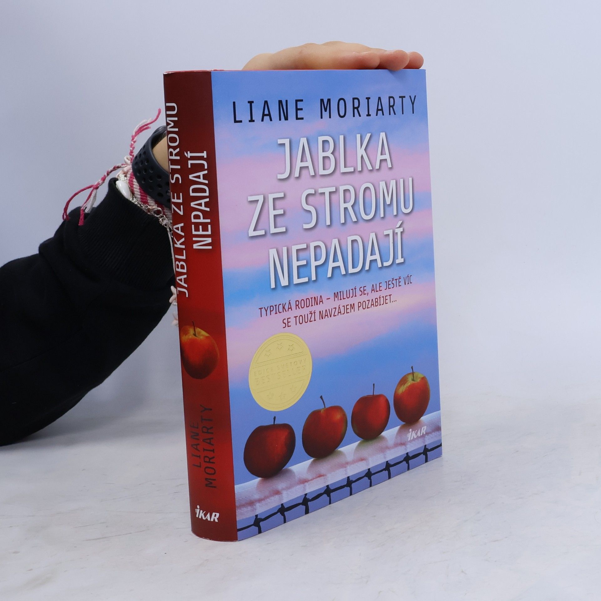 Liane Moriarty Jablka ze stromu nepadají