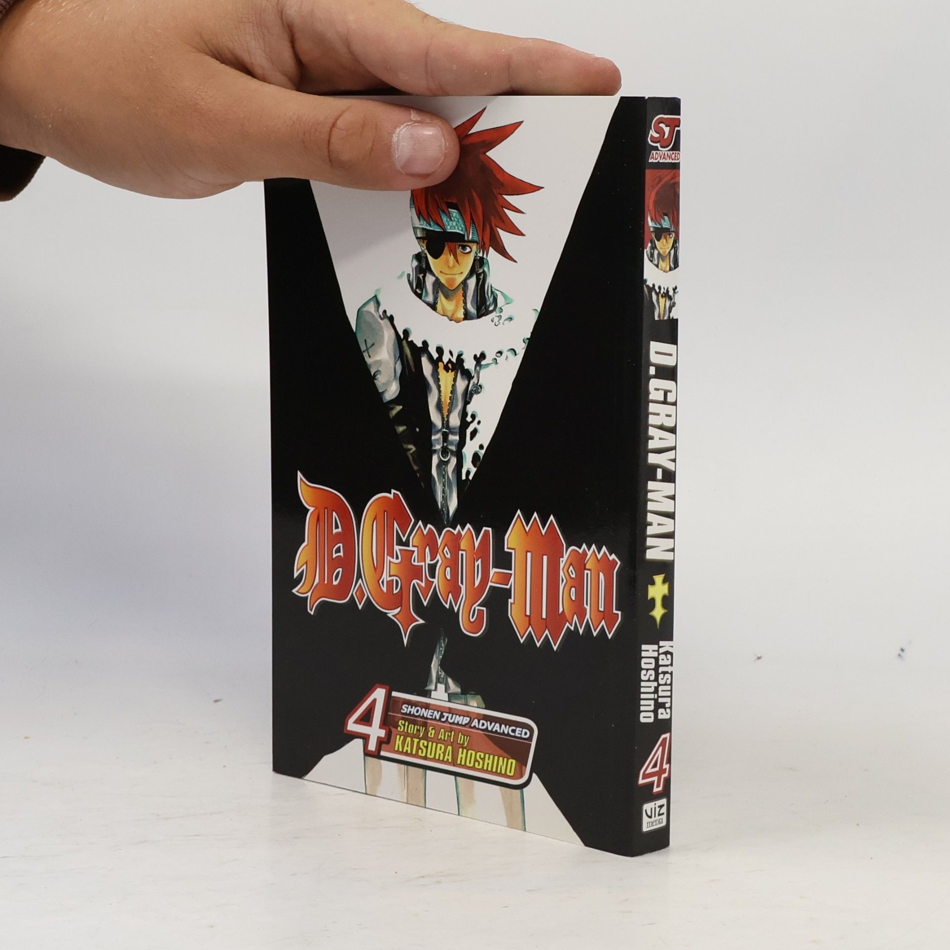 Katsura Hoshino D. Gray-Man 4