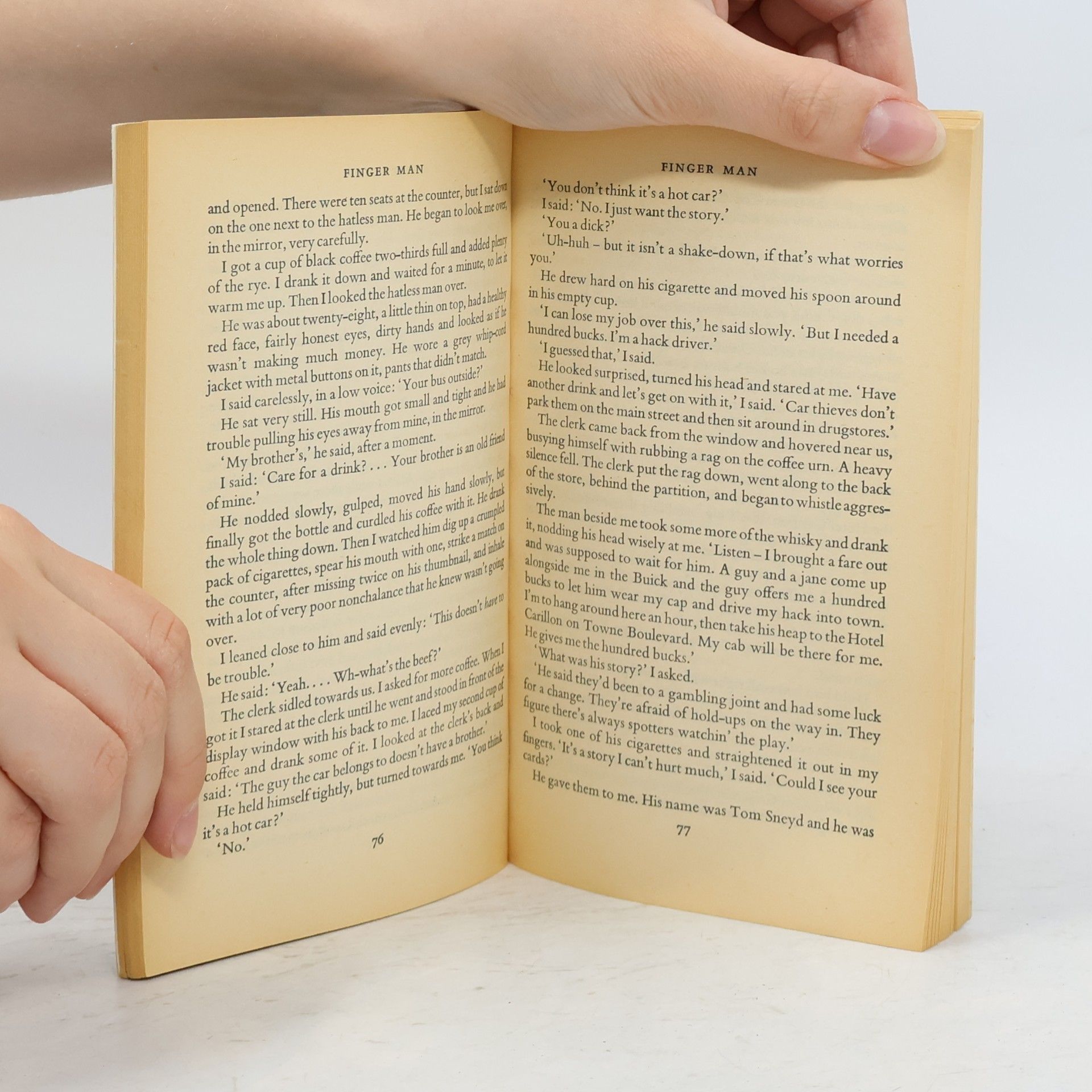 Raymond Chandler Pearls Are a Nuisance