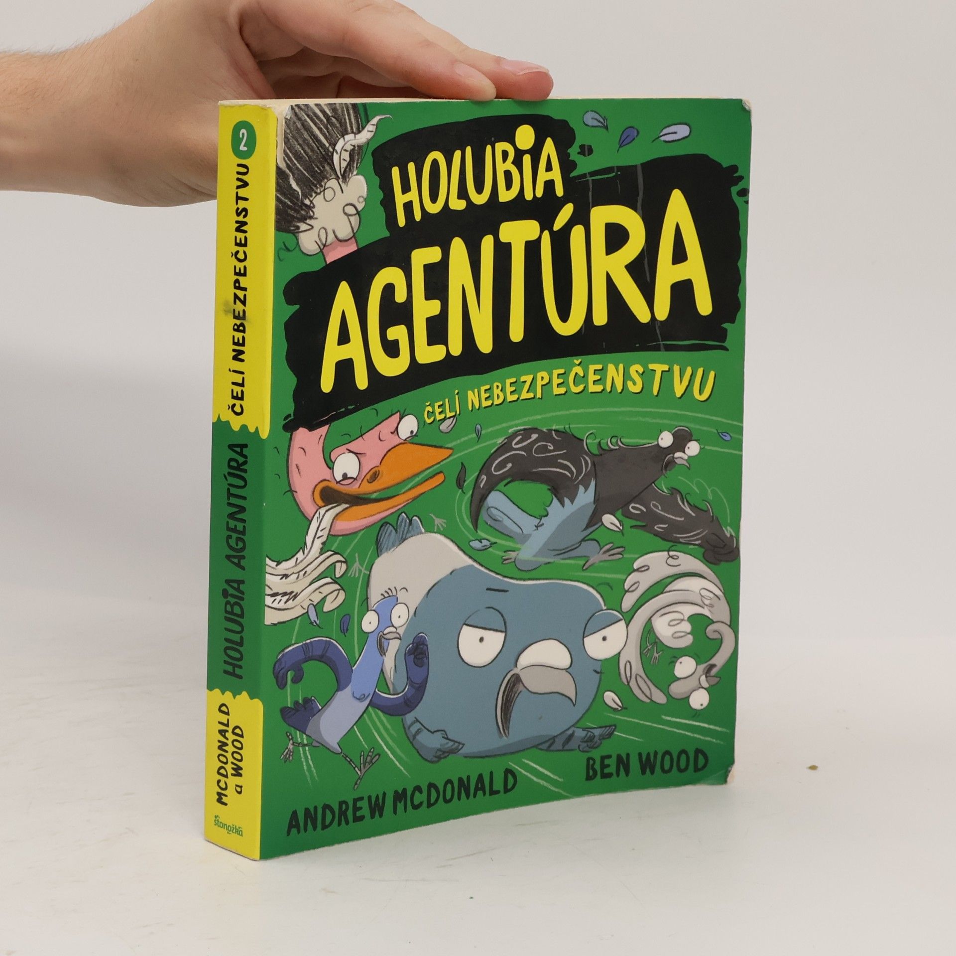 Andrew McDonald Holubia agentúra čelí nebezpečenstvu