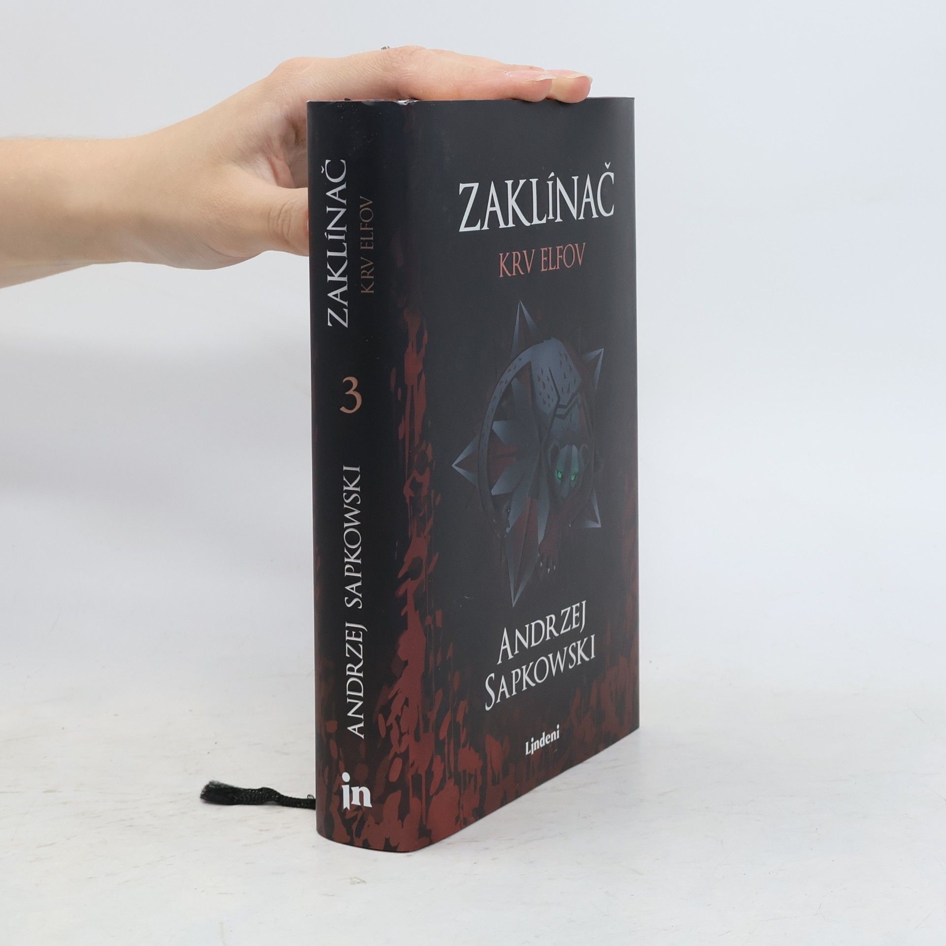 Andrzej Sapkowski Zaklínač. Krv elfov
