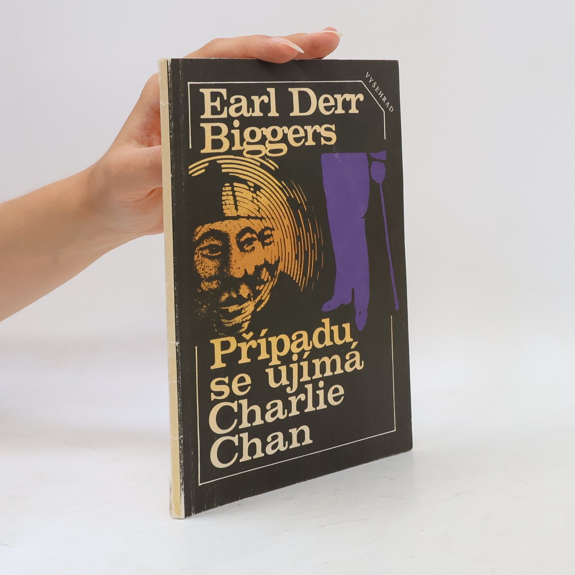 Earl Derr Biggers Případu se ujímá Charlie Chan