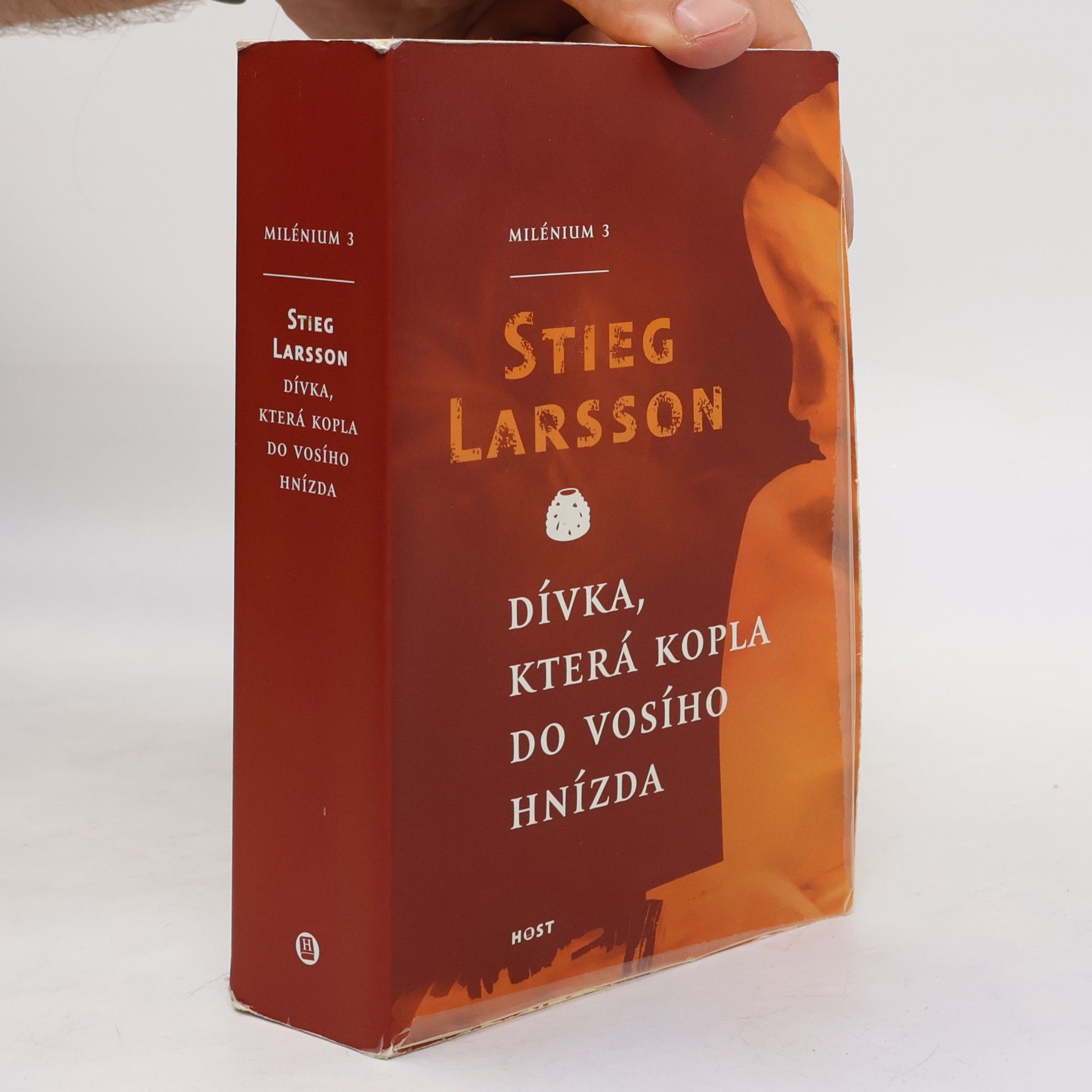 Stieg Larsson Dívka, která kopla do vosího hnízda