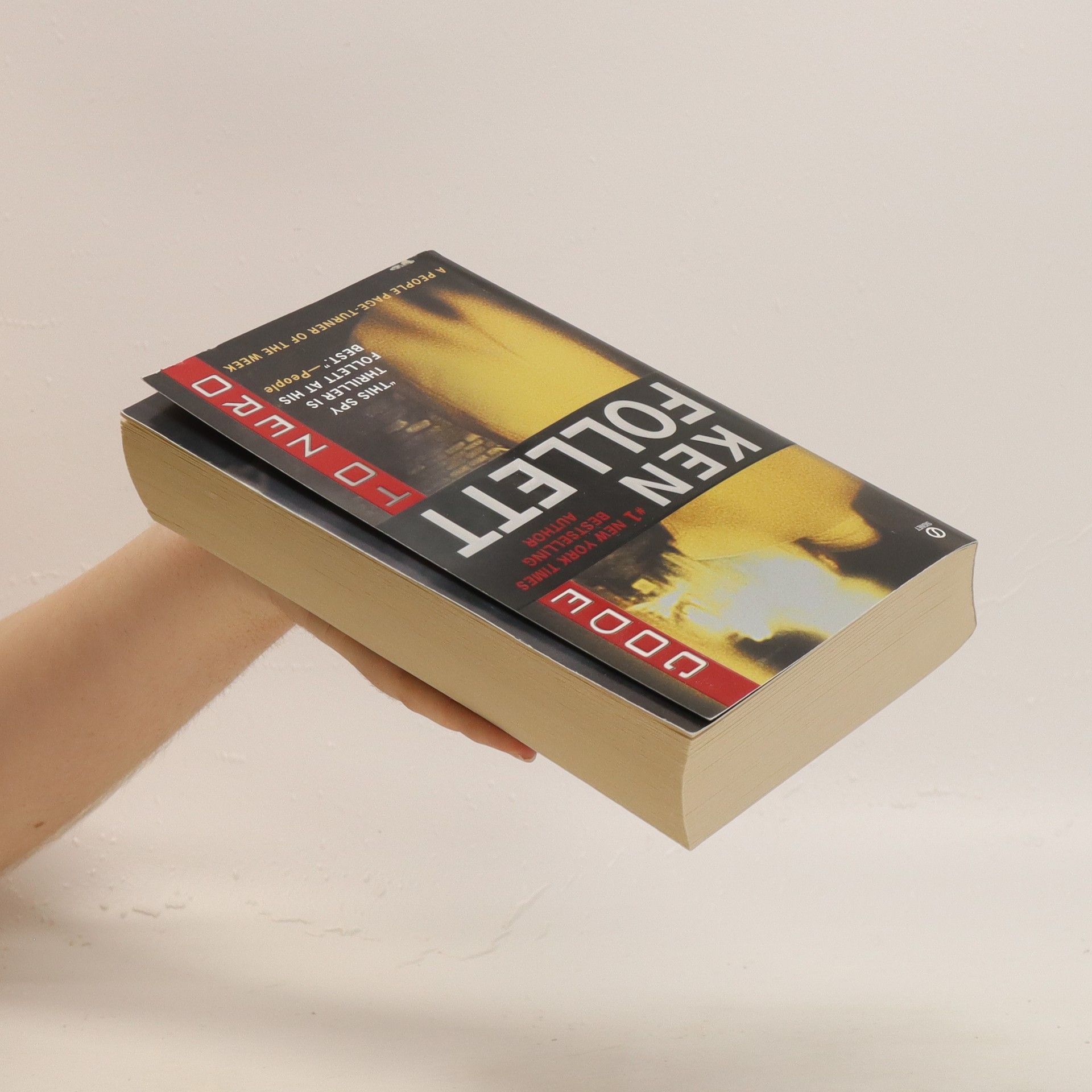 Ken Follett Code to Zero