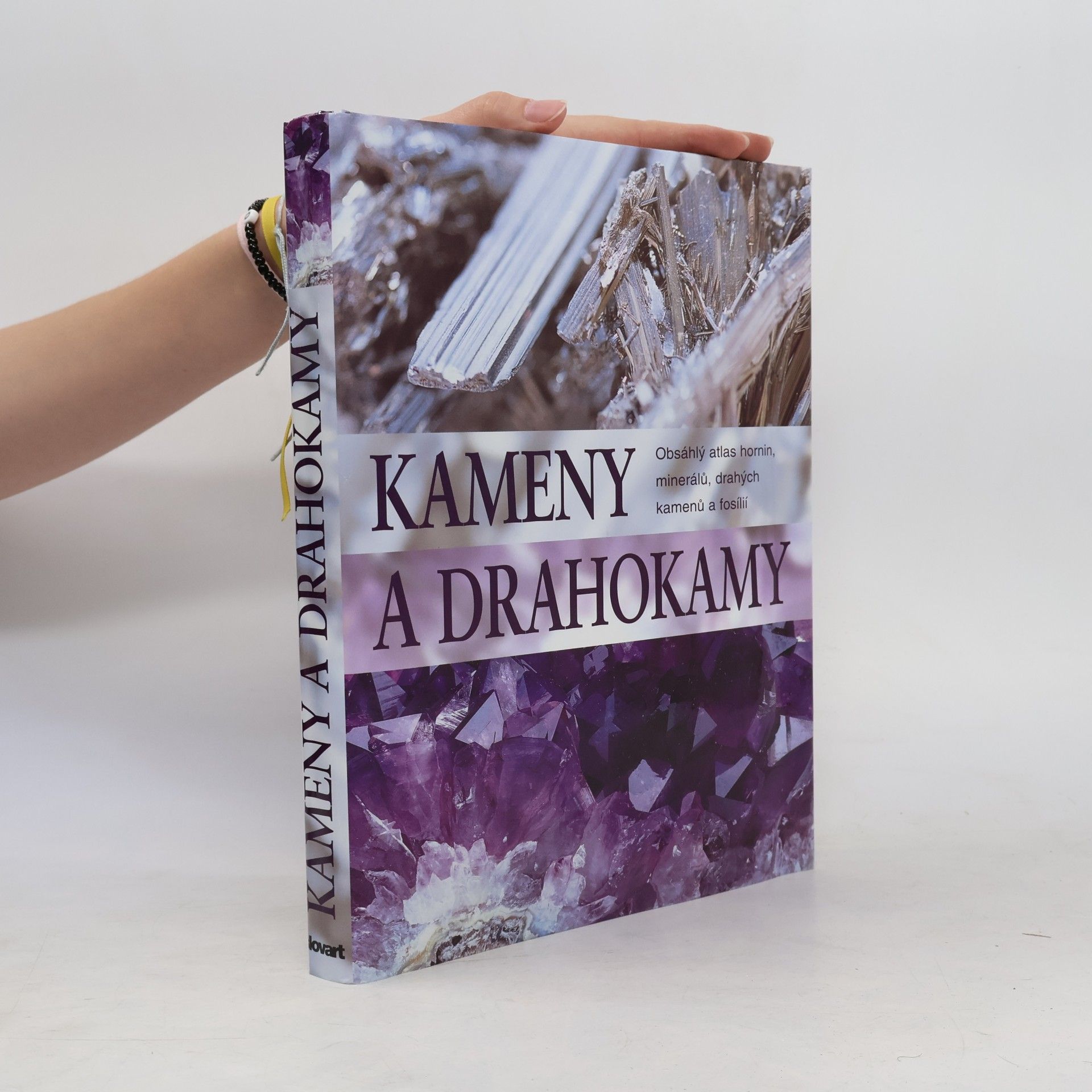 Ronald Bonewitz Kameny a drahokamy