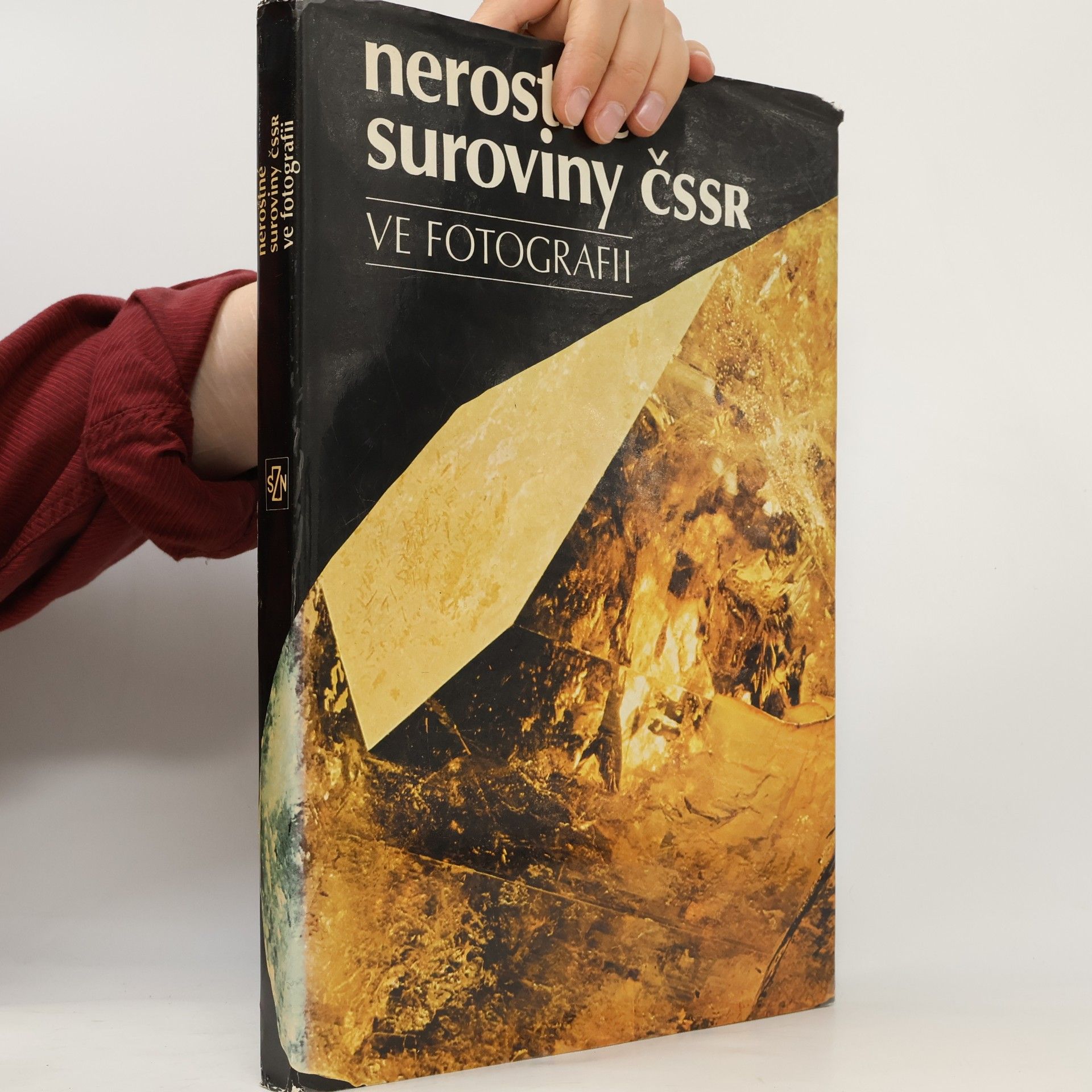 J.Žežulka Nerostné suroviny ČSSR ve fotografii