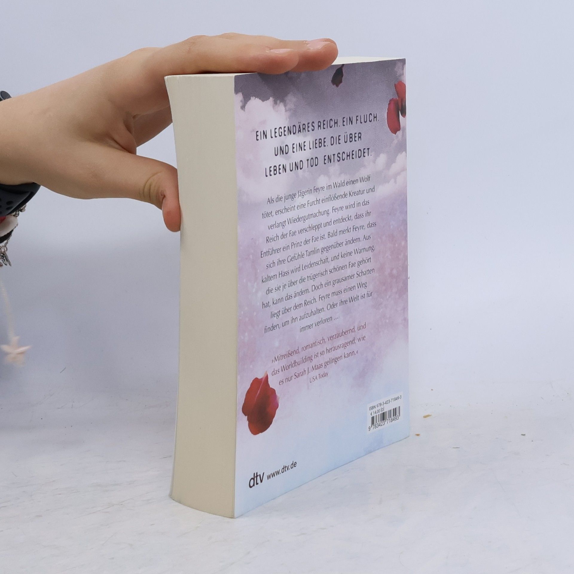 Sarah J. Maas Das Reich der sieben Höfe. Dornen und Rosen