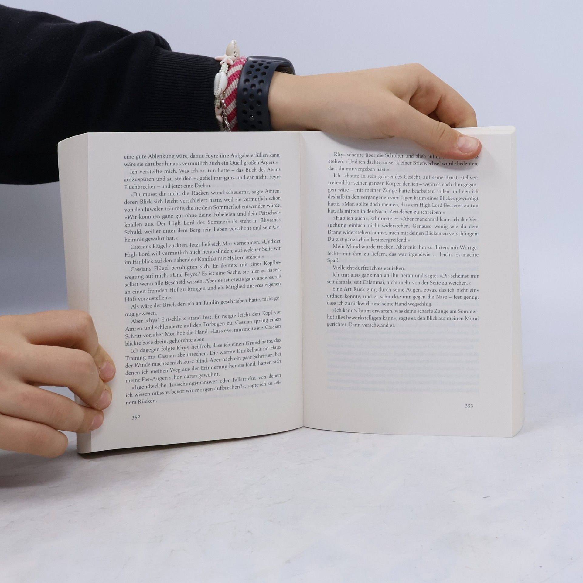 Sarah J. Maas Das Reich der Sieben Höfe. Flammen und Finsternis