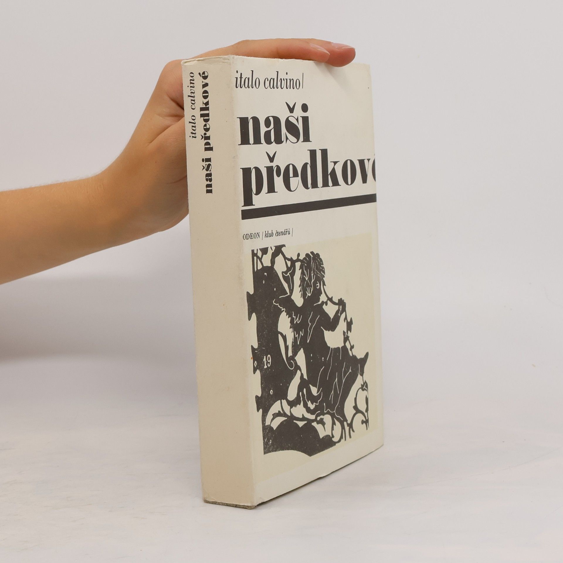 Italo Calvino Naši předkové