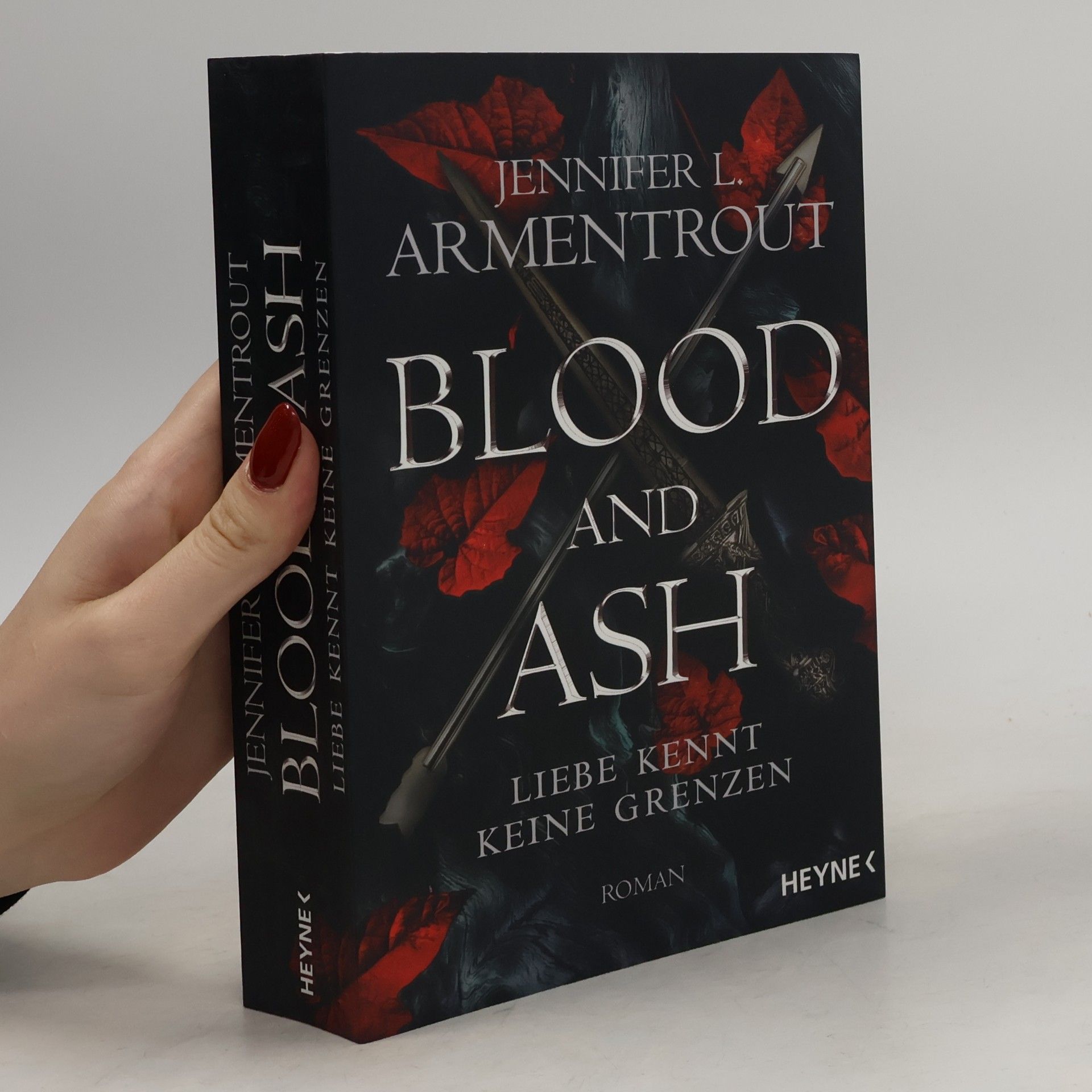 Jennifer Armentrout Blood and Ash