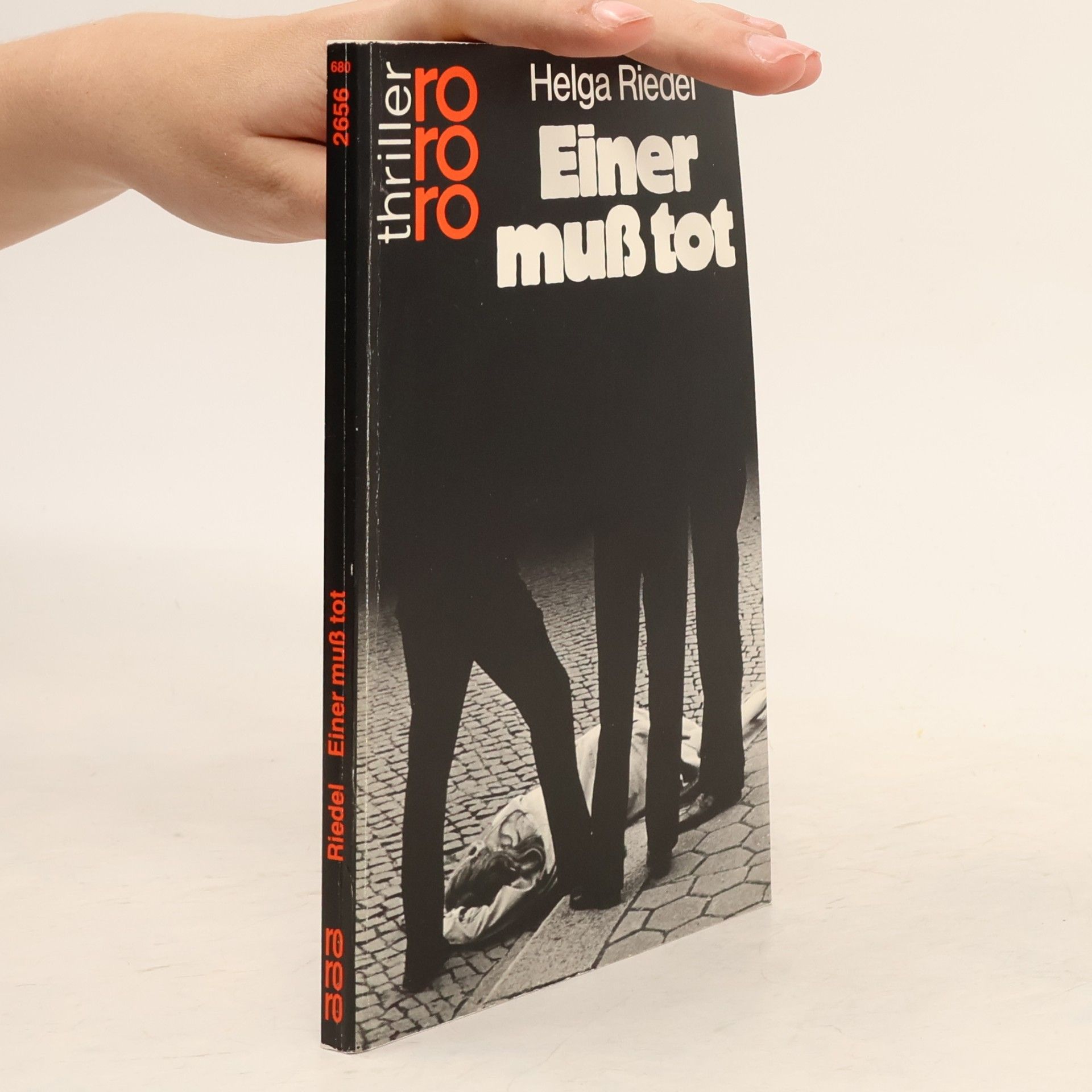 Helga Riedel Einer muss tot
