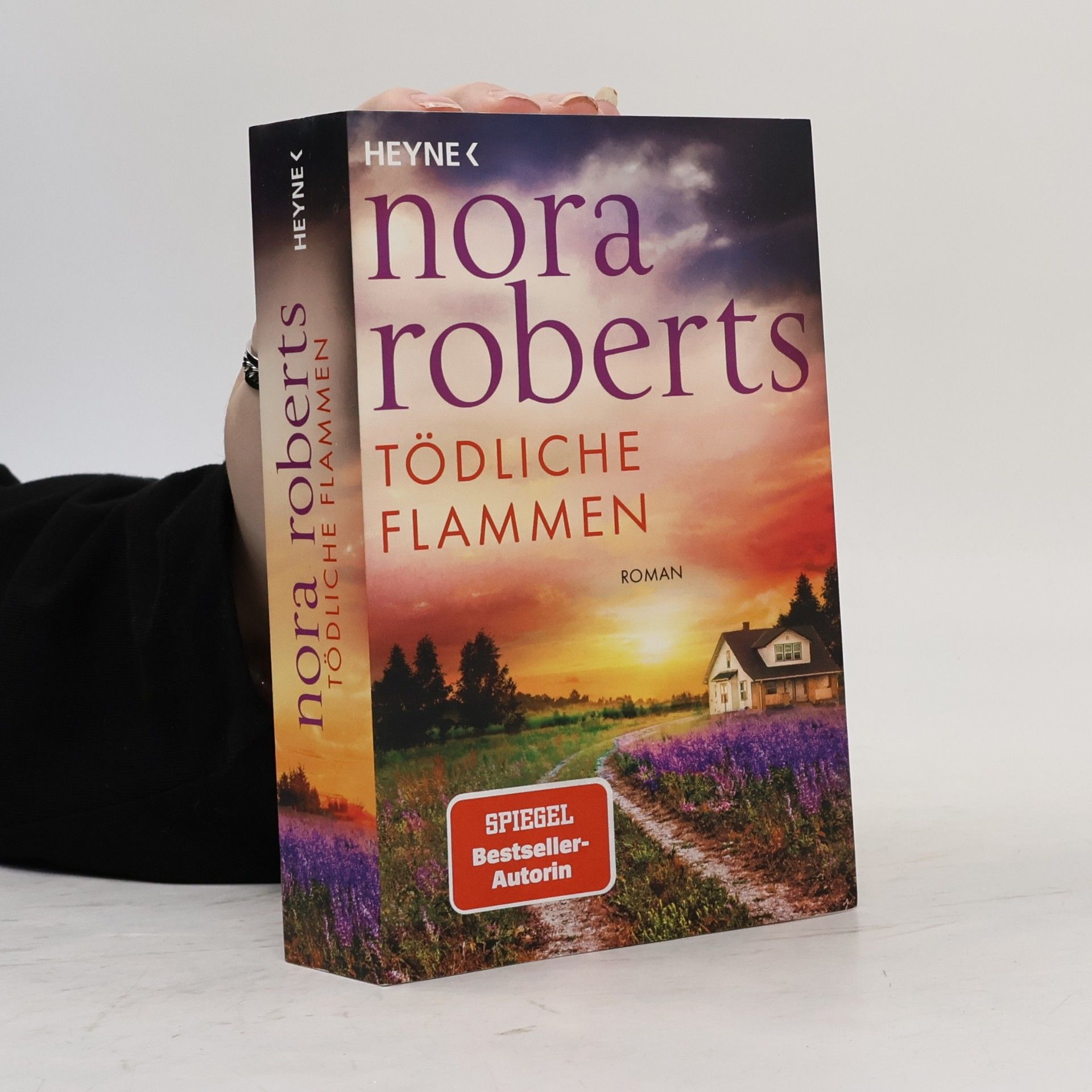 Nora Roberts Tödliche Flammen