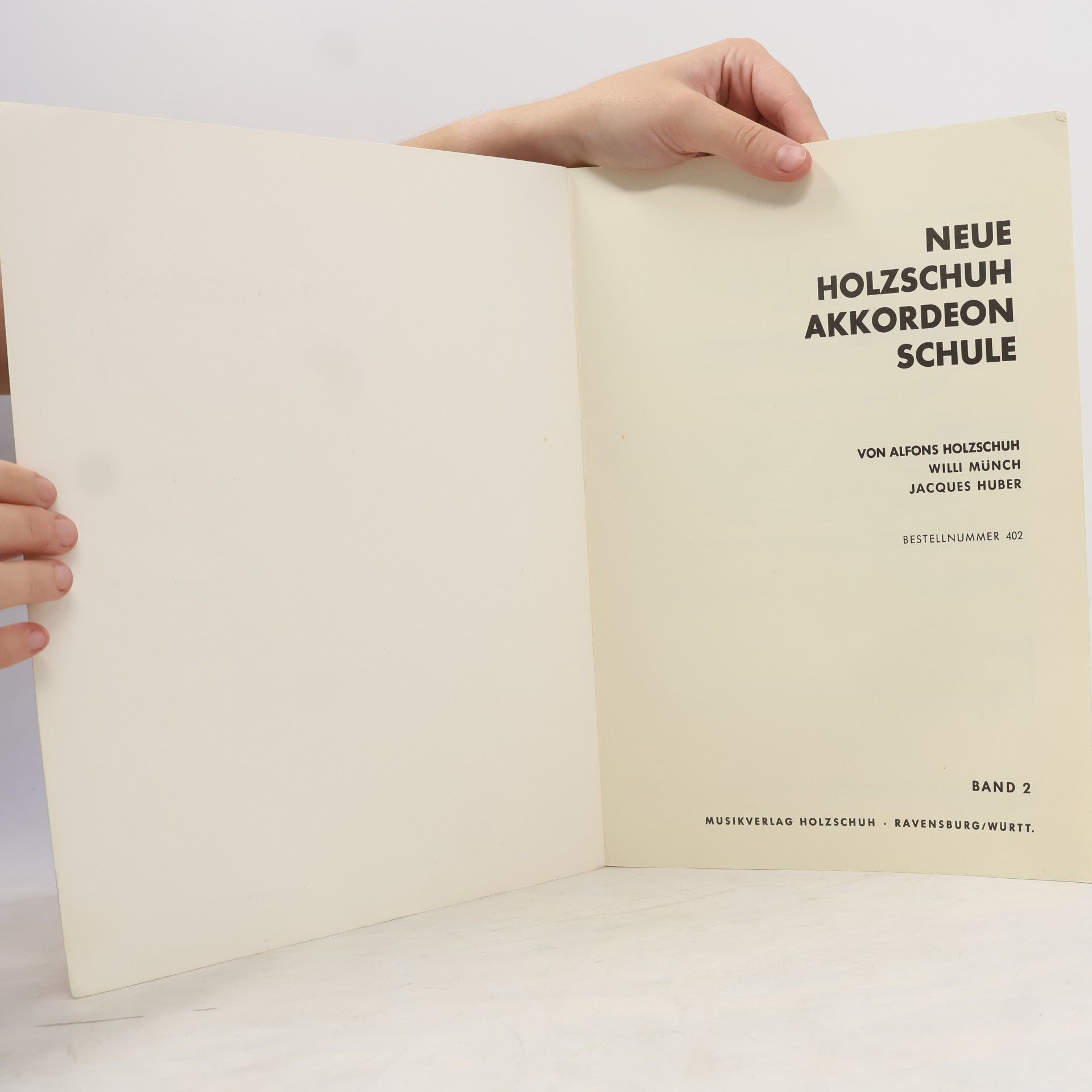 Various authors Neue Holzschuh Akkordeon Schule 2